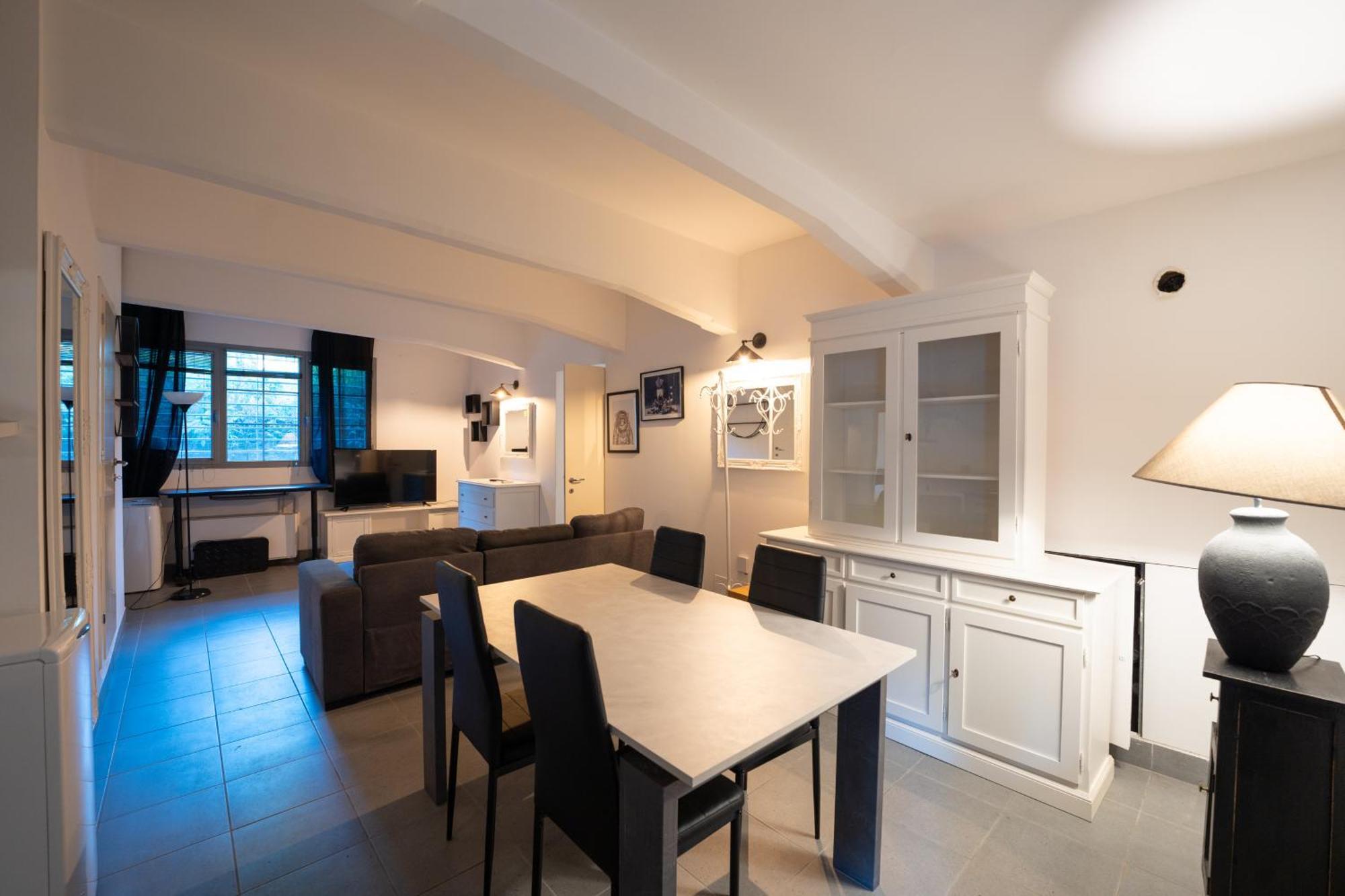 Vacanze Romane Apartment *