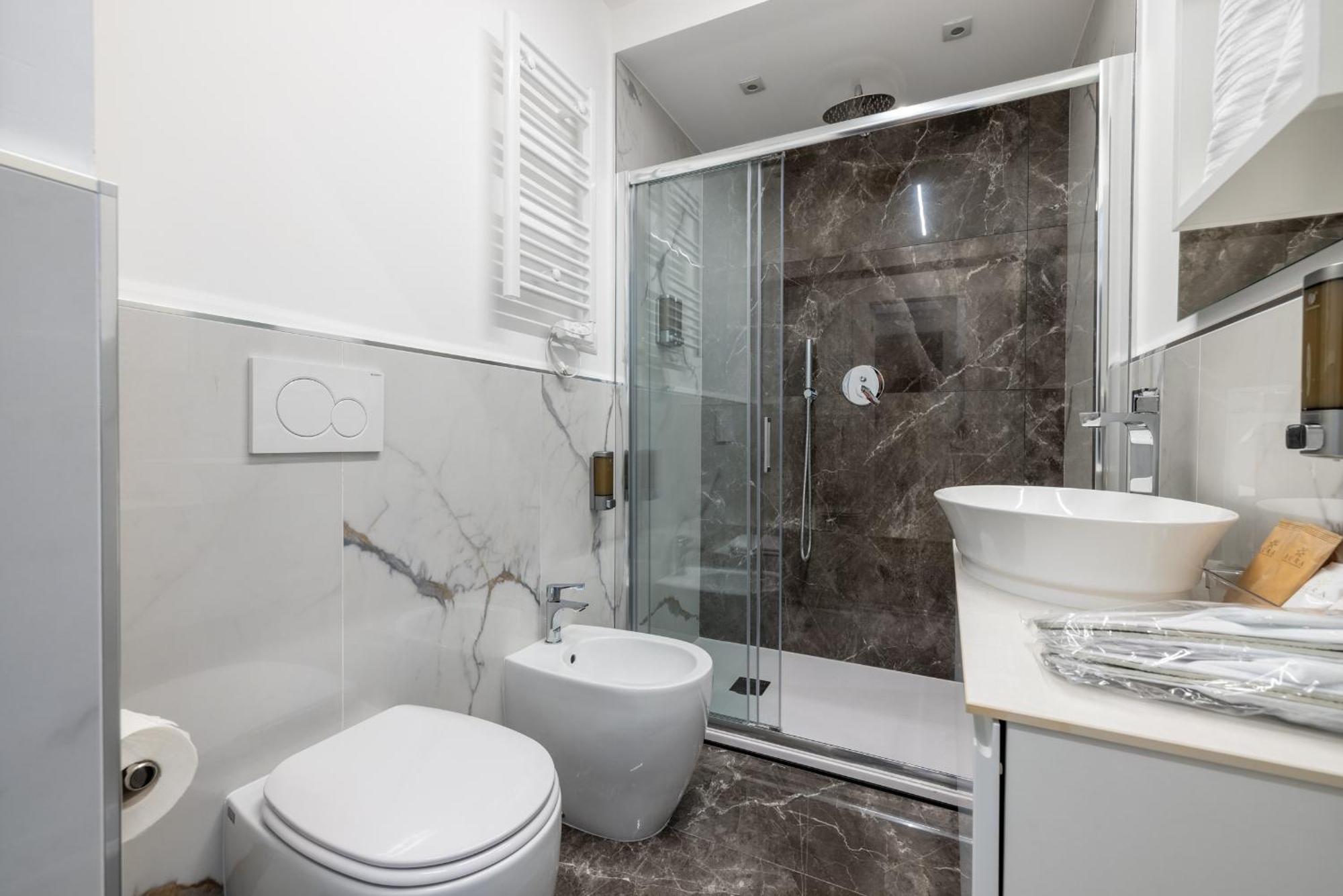 Hezio Guest house *