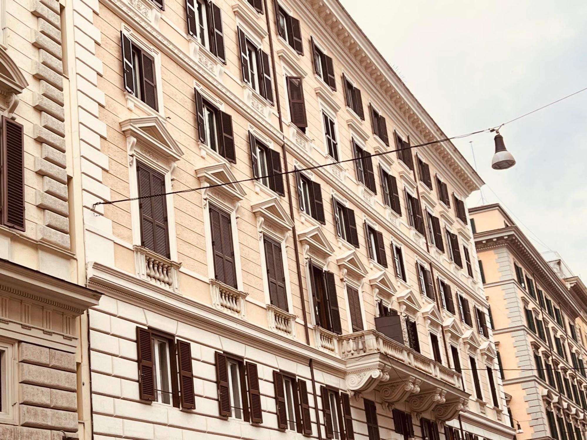 Ulpiano Vaticano Centro * Rome