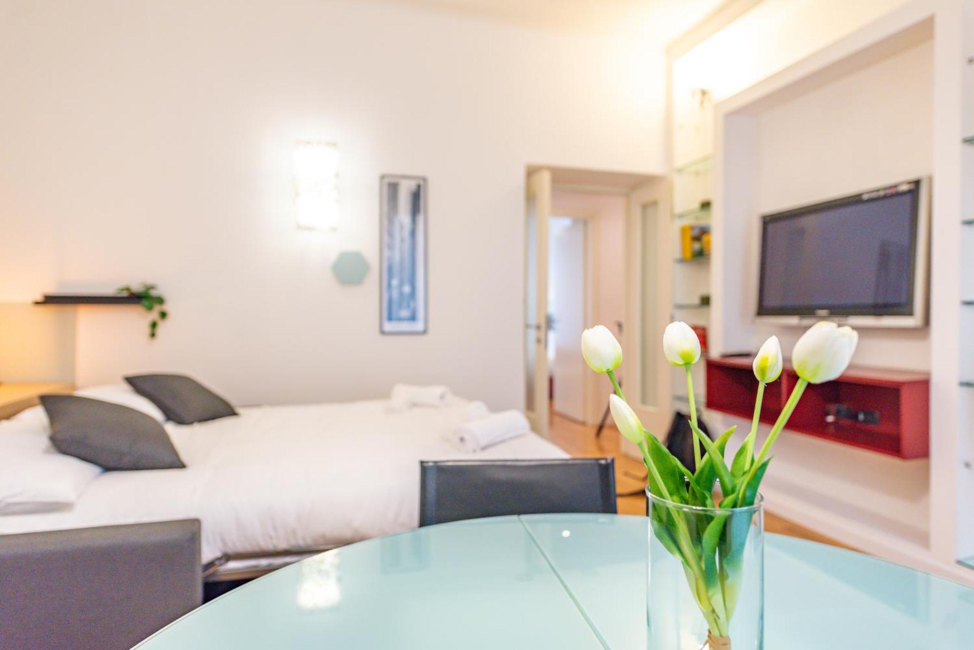 Gabi Spacious Design Rome