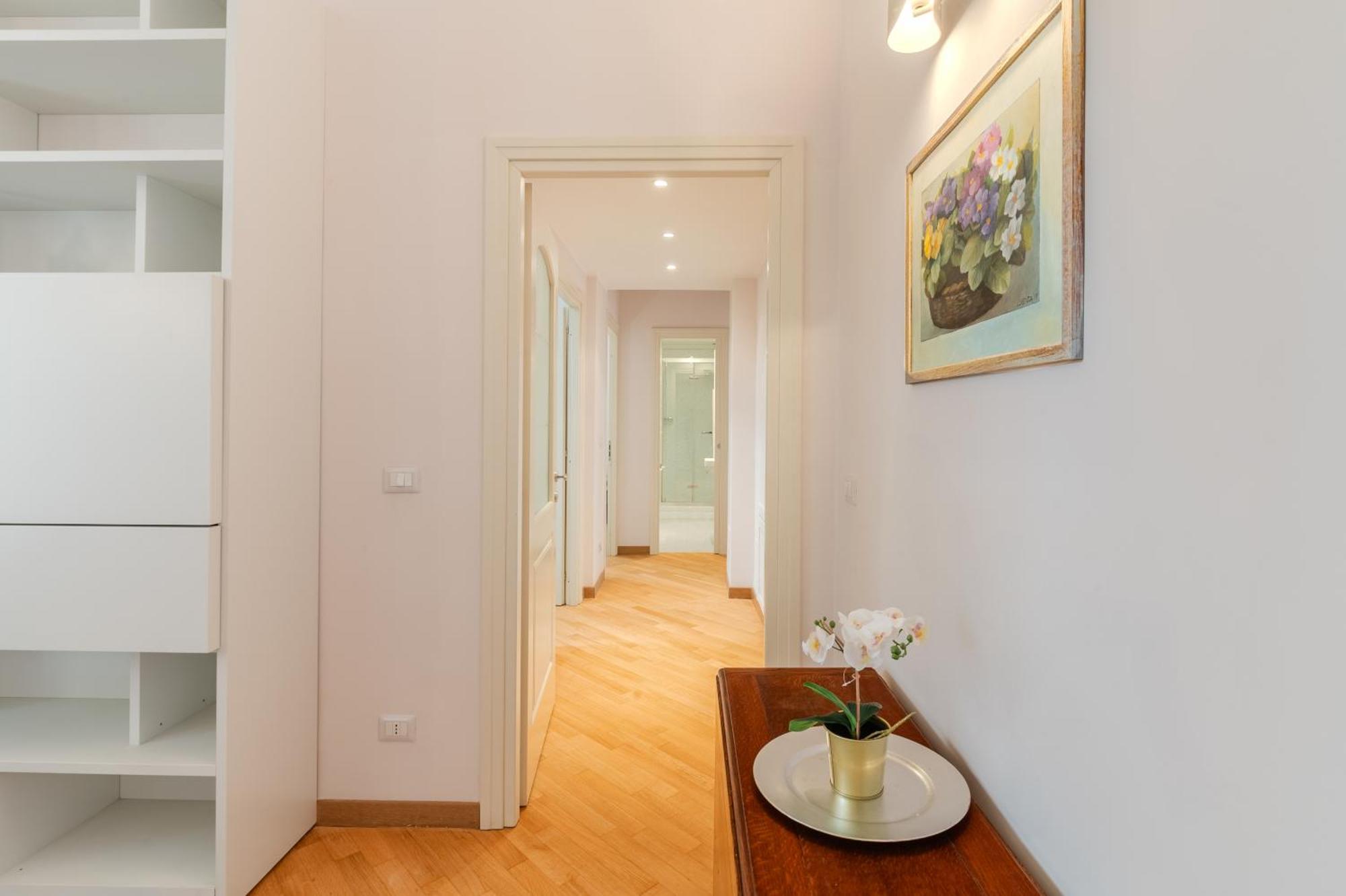 Contemporary Flat In Trastevere Rome
