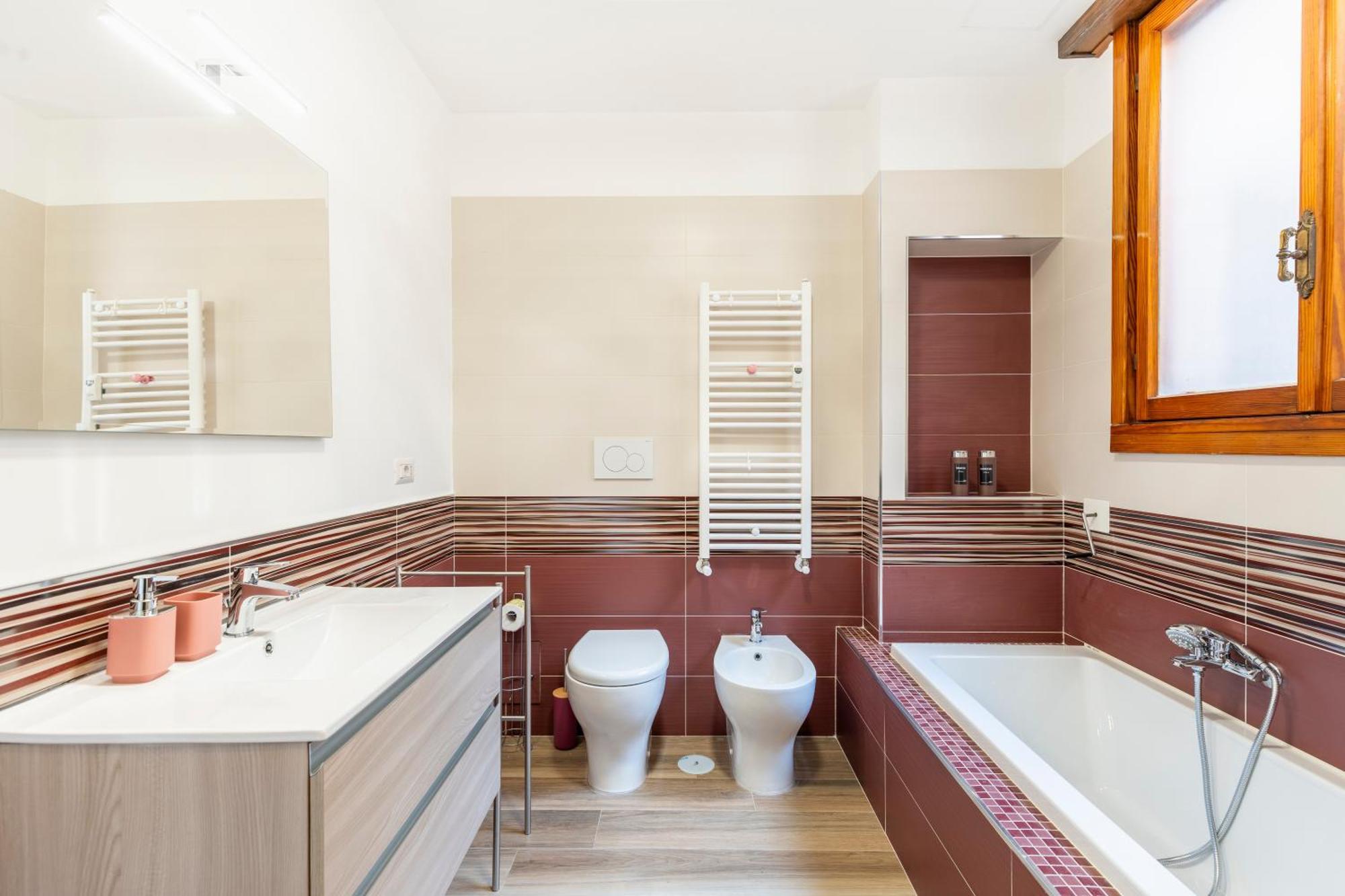 Apartment Parco Degli Acquedotti 2bedroom Rome