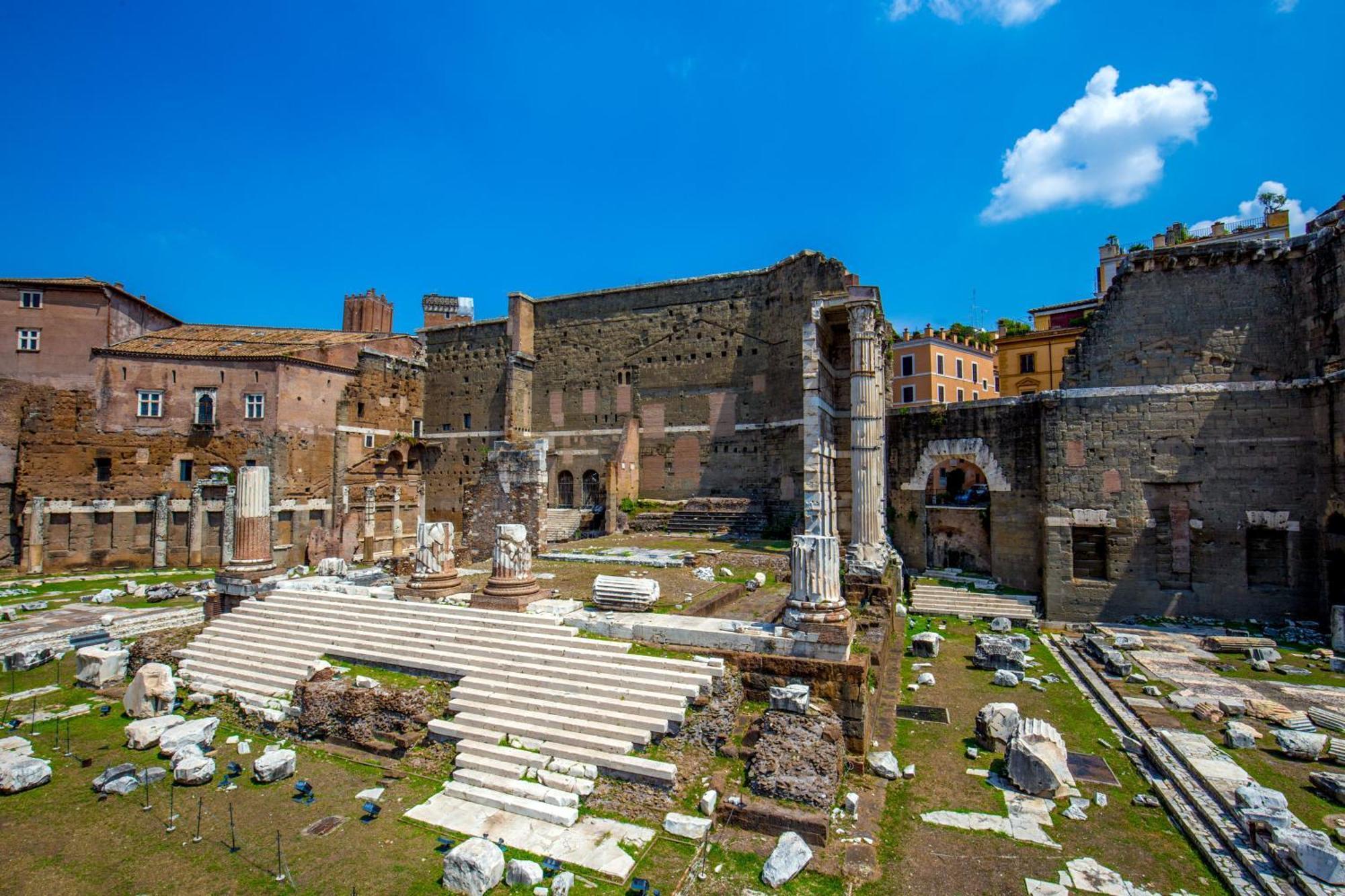 Empire Loft In The Shadow Of Colosseum Apartment Rome