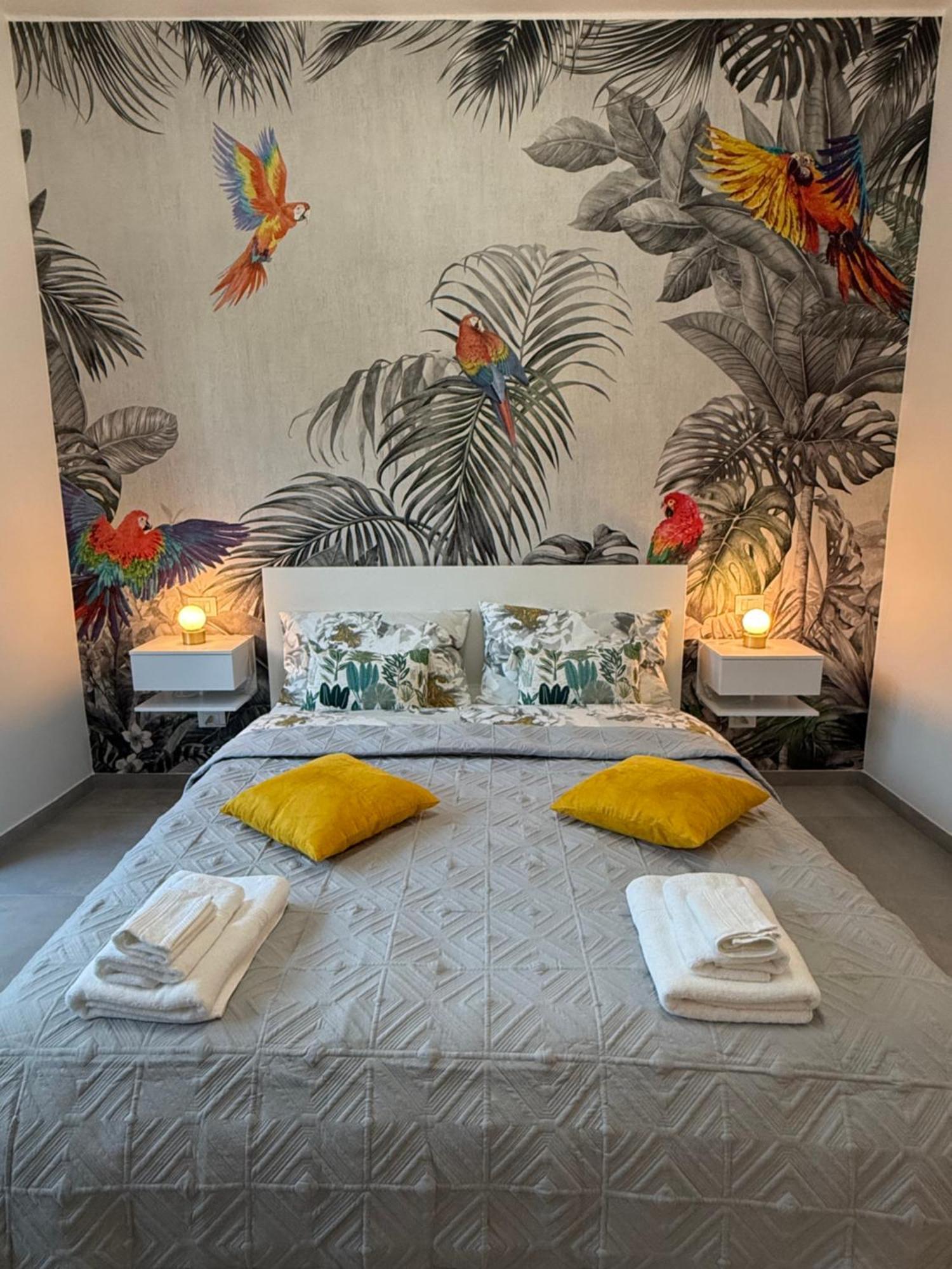 Entire 2br Near Casaletto Appartamento *
