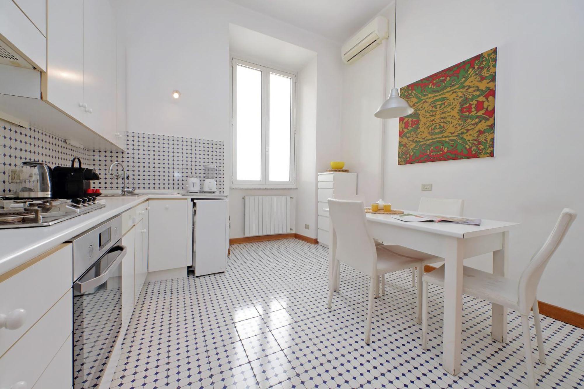 Apartment Luxury In The Ghetto's Heart