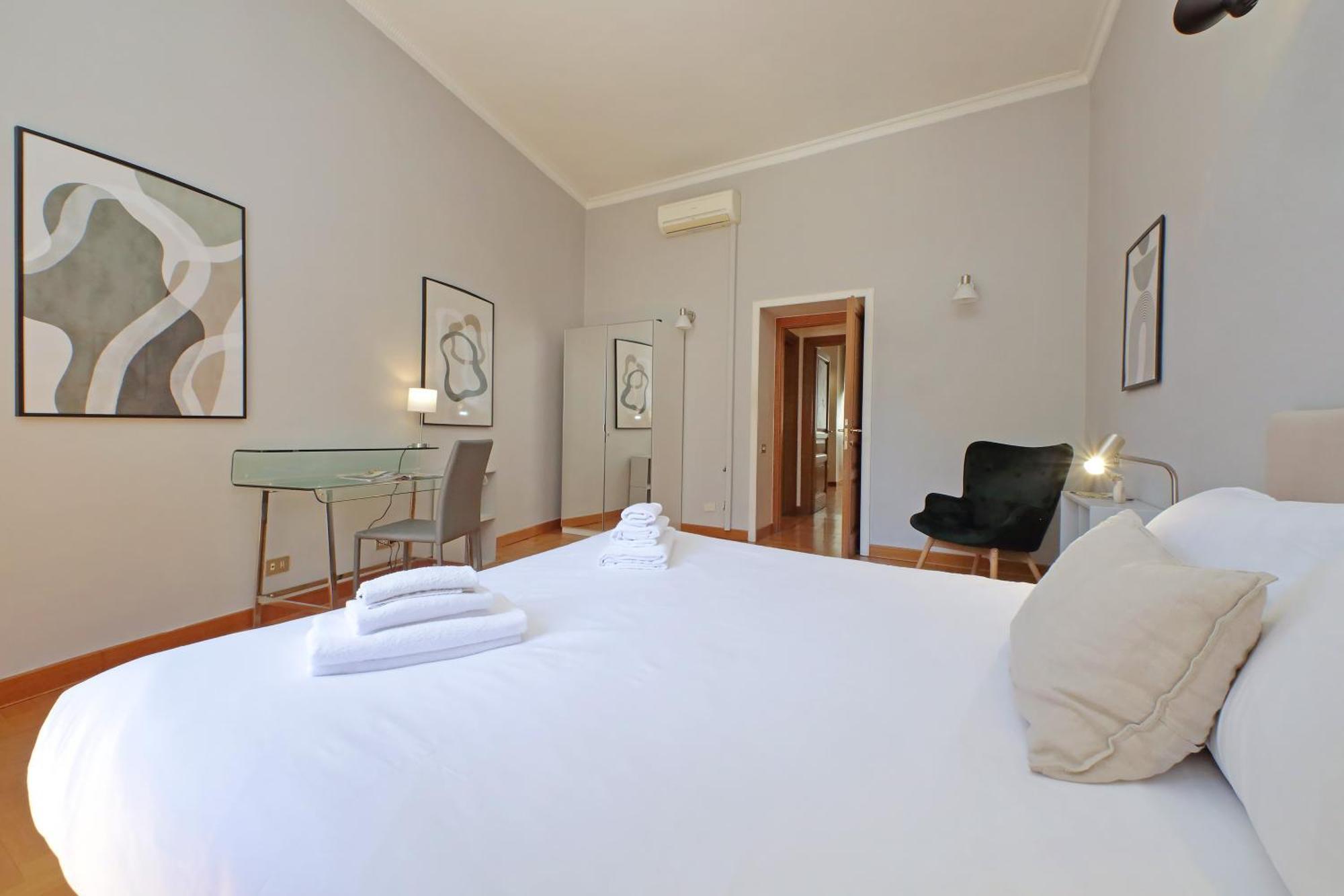 Apartment Luxury In The Ghetto's Heart