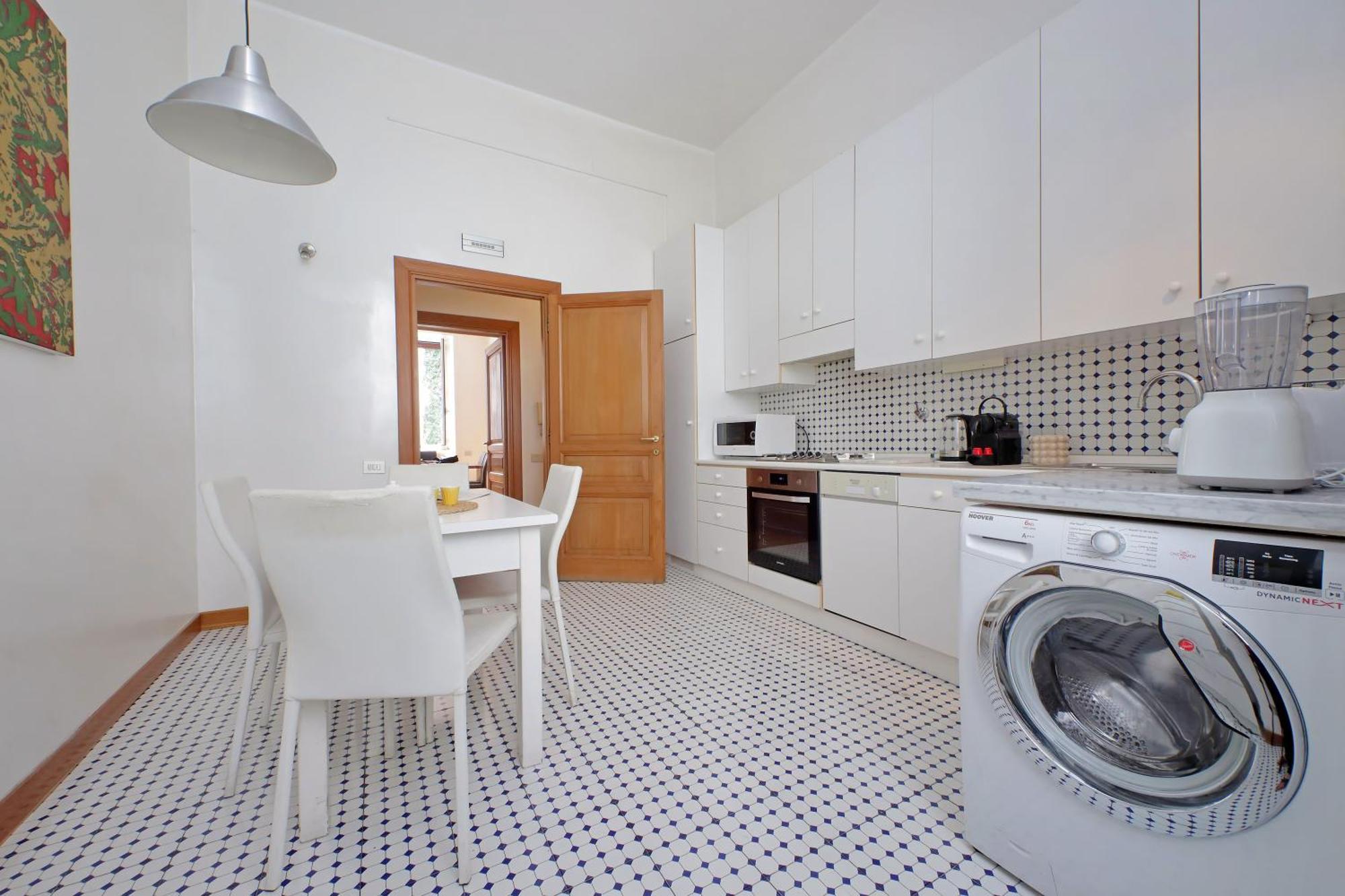 Luxury In The Ghetto's Heart Apartment *