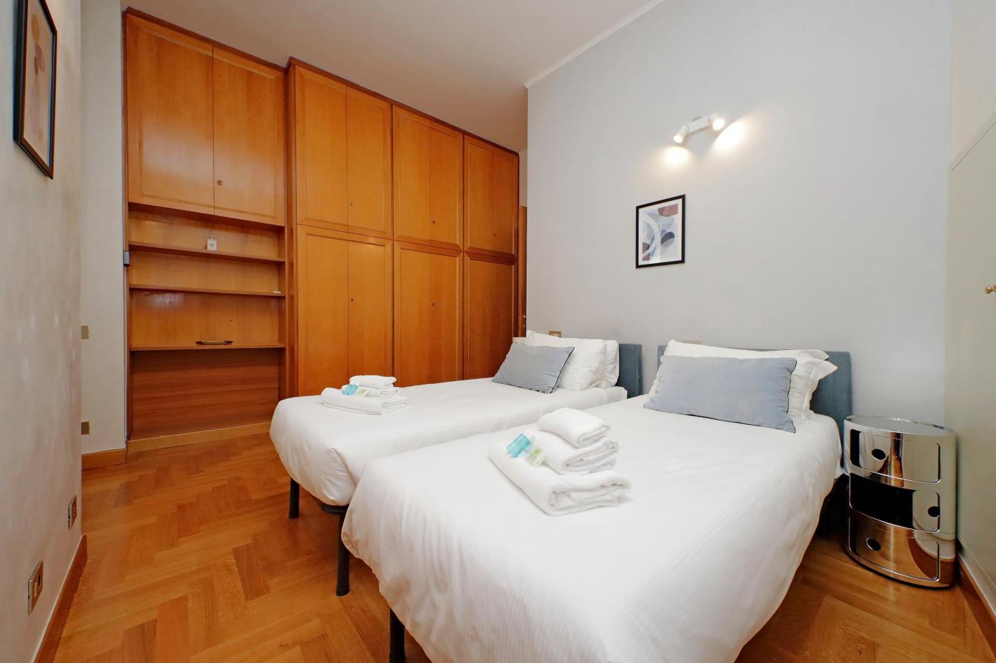 Apartment Luxury In The Ghetto's Heart *
