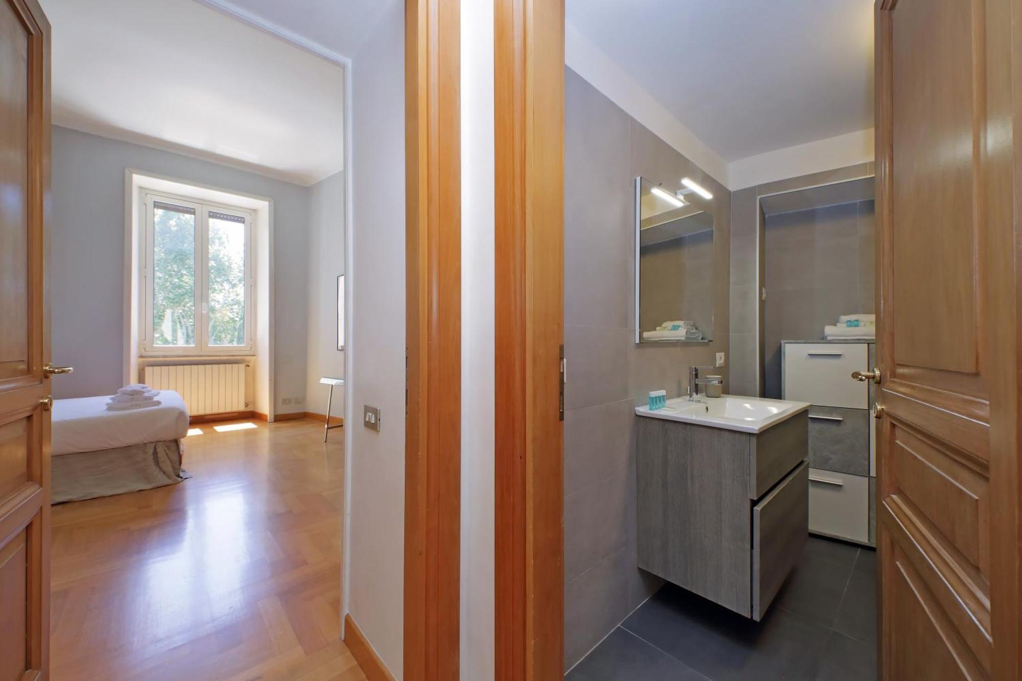 Apartment Luxury In The Ghetto's Heart *