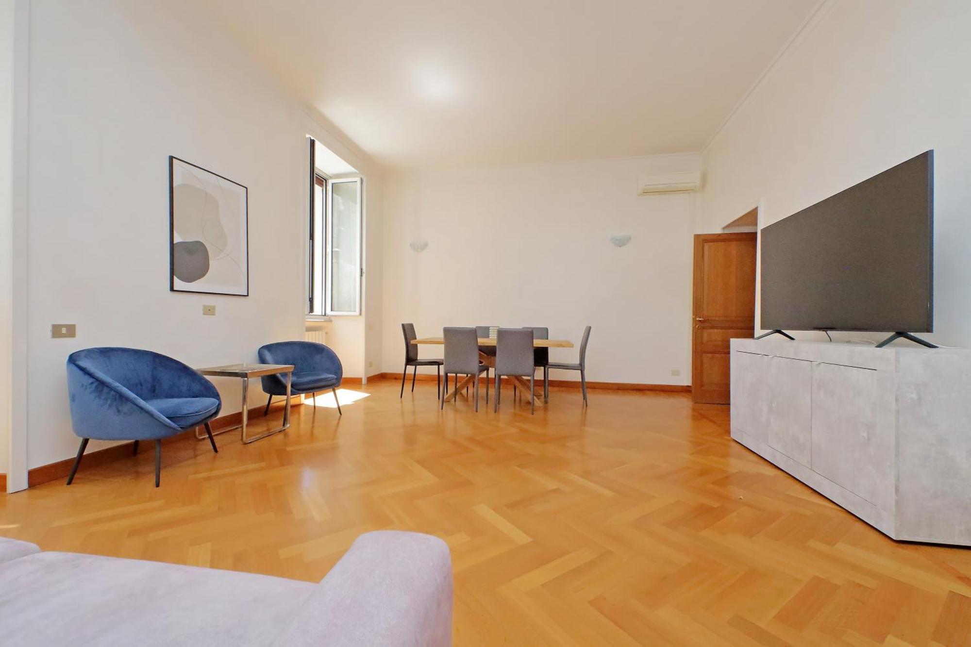 Luxury In The Ghetto's Heart Apartment *