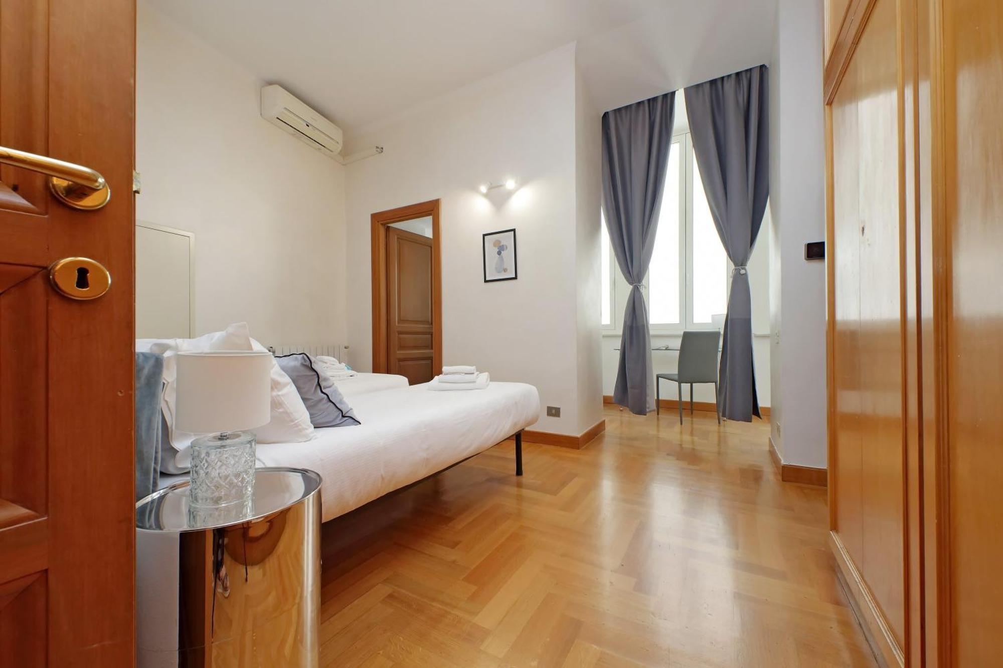 Luxury In The Ghetto's Heart Rome