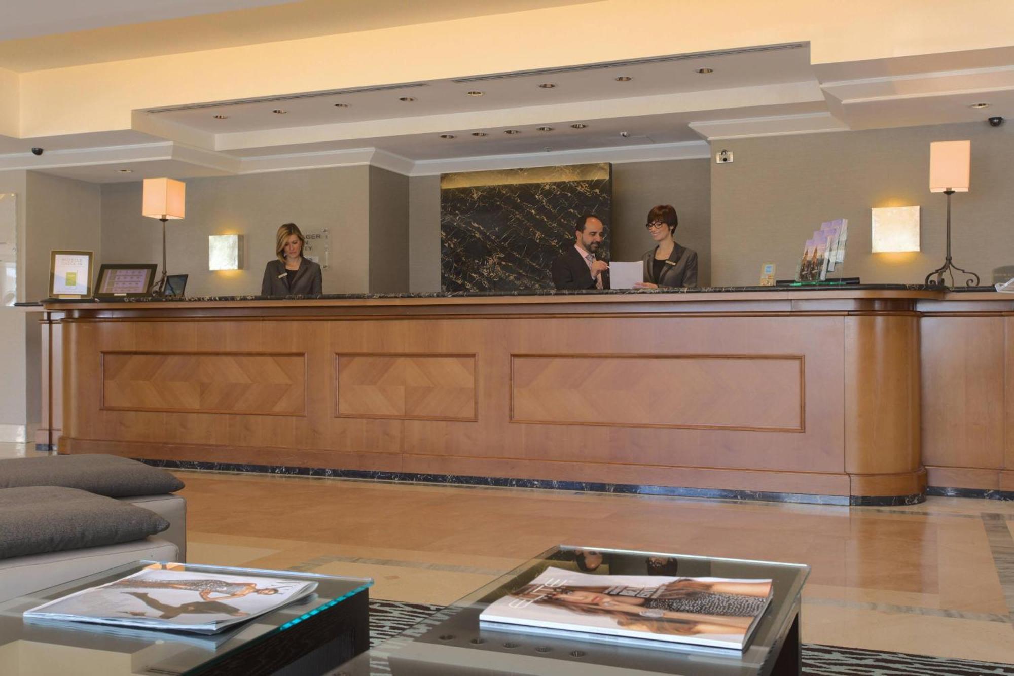 Courtyard By Marriott Central Park 4*