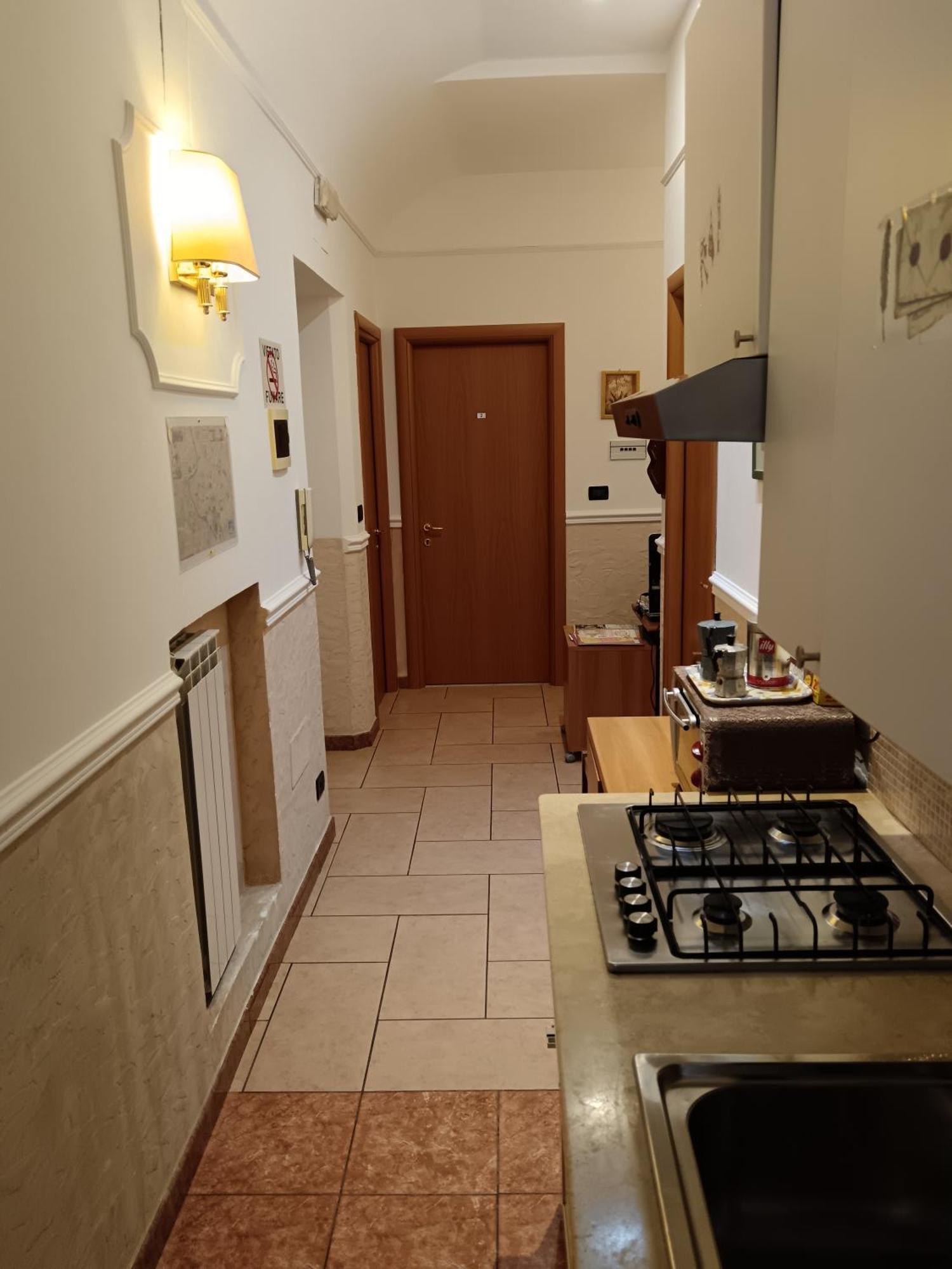 Privato Simone Couette-café Rome