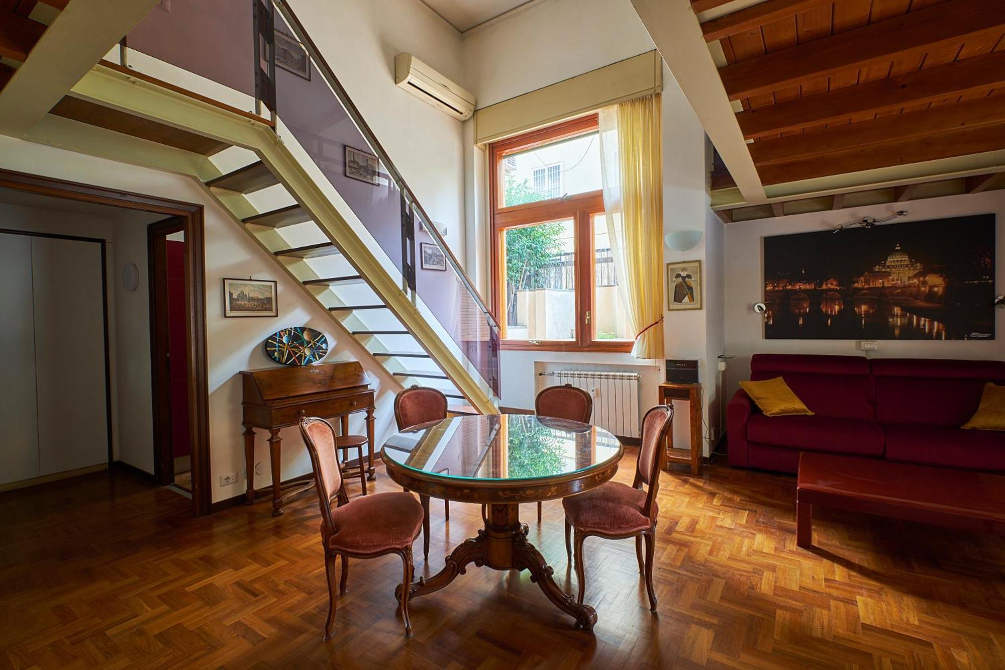 Crimson Apartment Rome