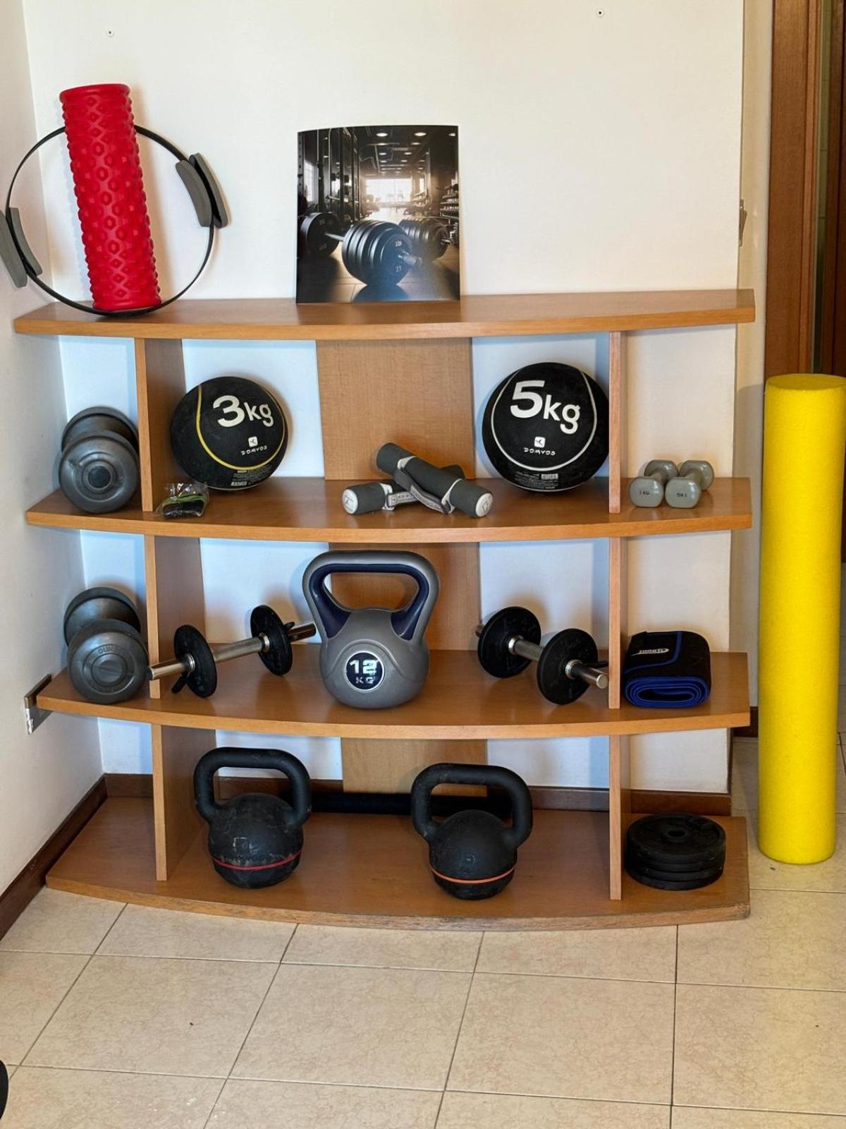 Spazioso Eur 120 Mq Con Palestra E Parcheggio Privati Rome