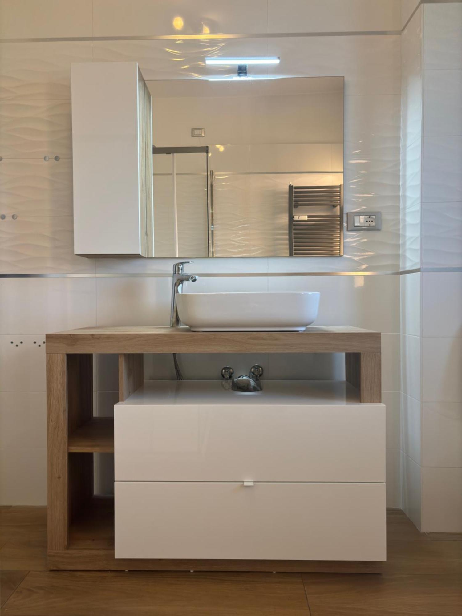 Apartment Spazioso Eur 120 Mq Con Palestra E Parcheggio Privati Rome