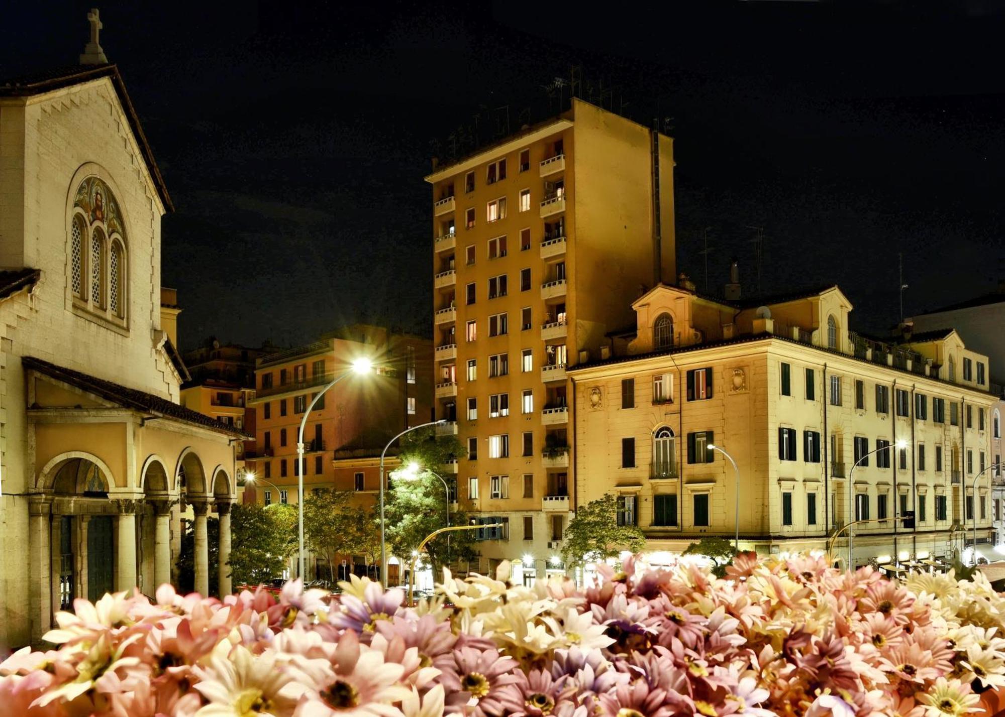 Apartment Intero Nel Cuore Di // Metro A~b~c