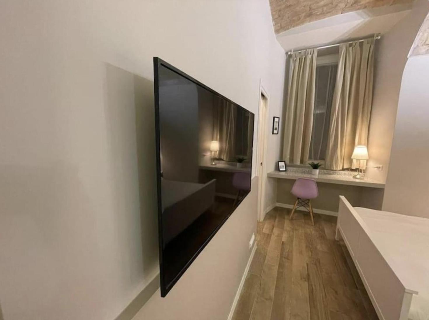 Apartamento New-big Honey Colosseum 4bdr + 2sofa Bed A/c Roma