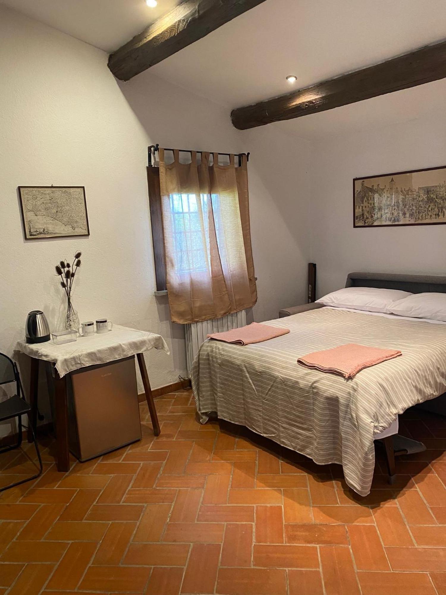 Casale Monte Oliviero Acomodação com café da manhã  *