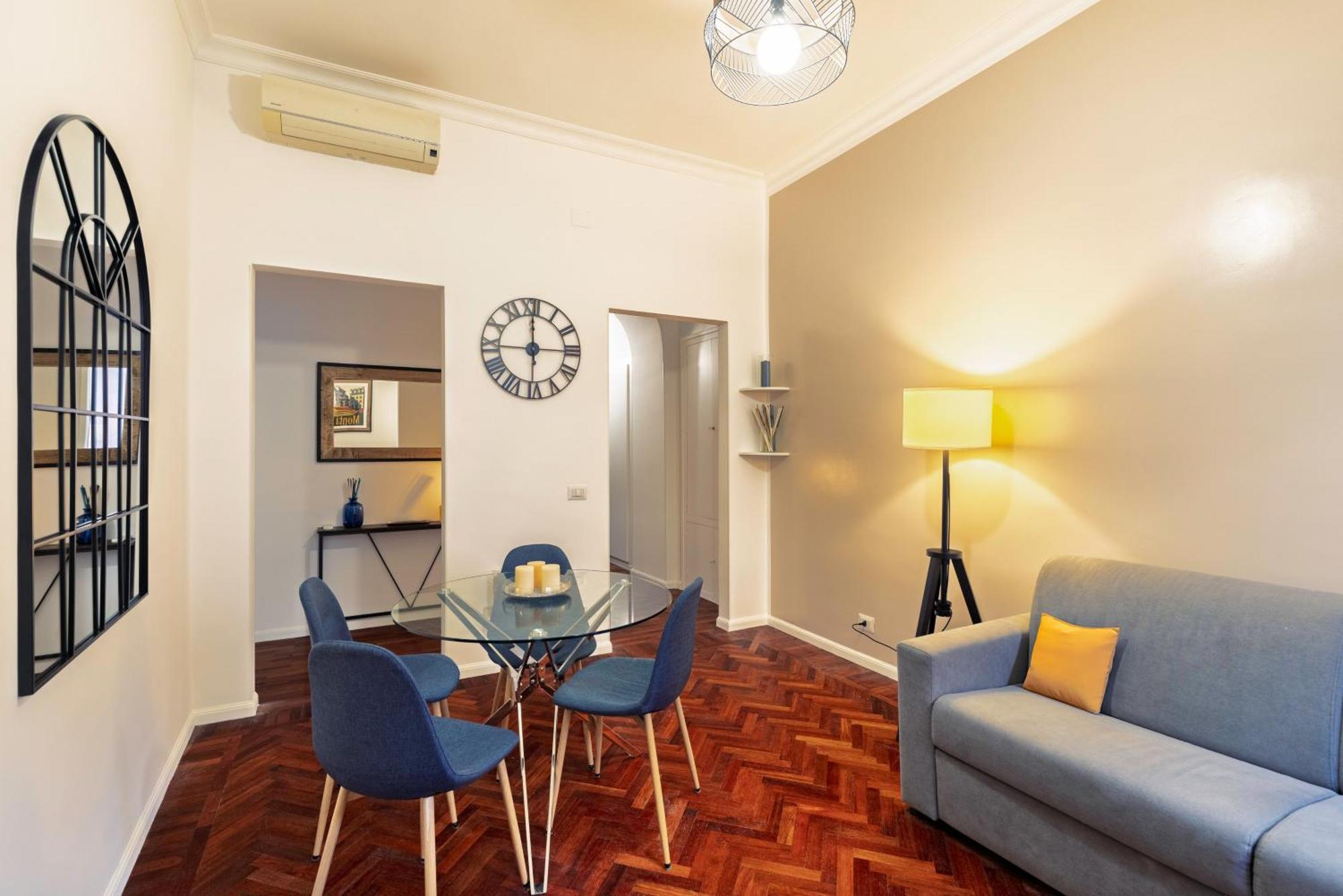 Domus Flavia Monti Apartment *