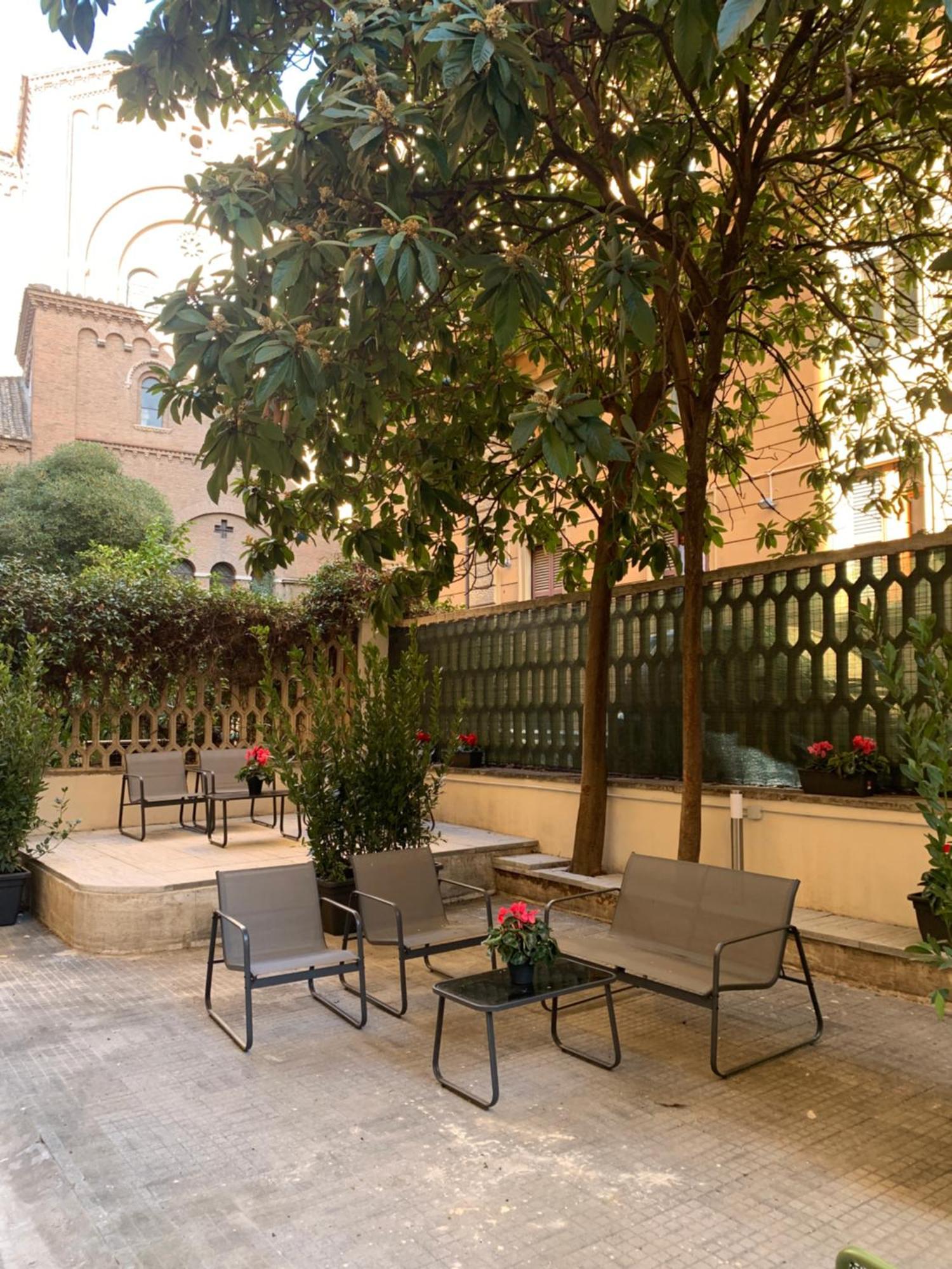 Appartamento C3 Class Apartment, 2 Da Letto, 2 Bagni, Giardino Distante 15 Minuti A Piedi Da Fontana Di Trevi Roma