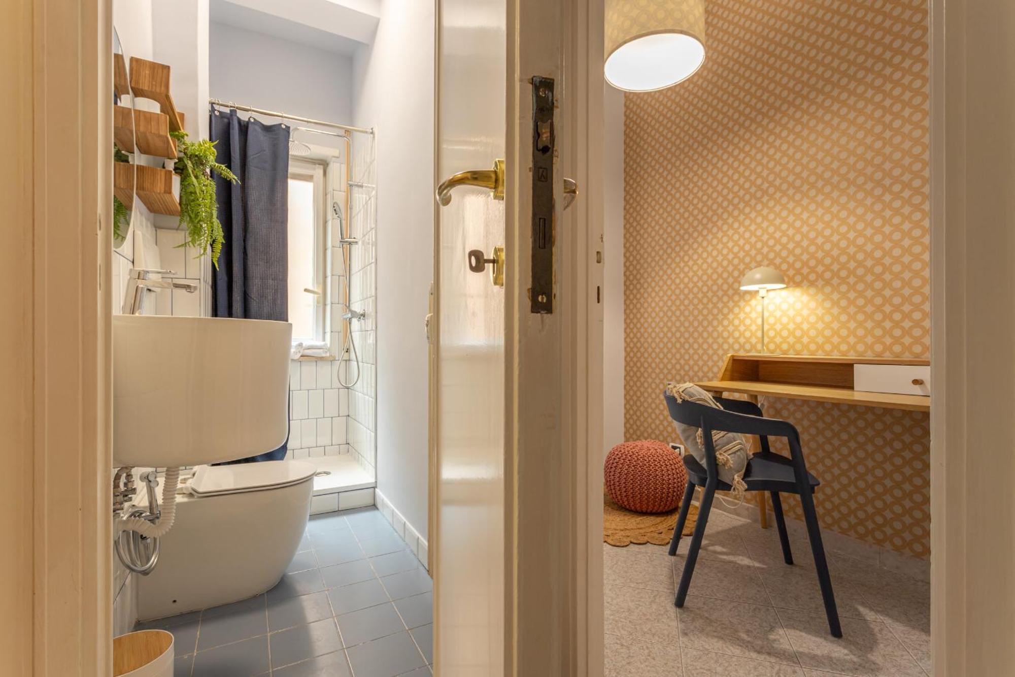 Aureum Apartment