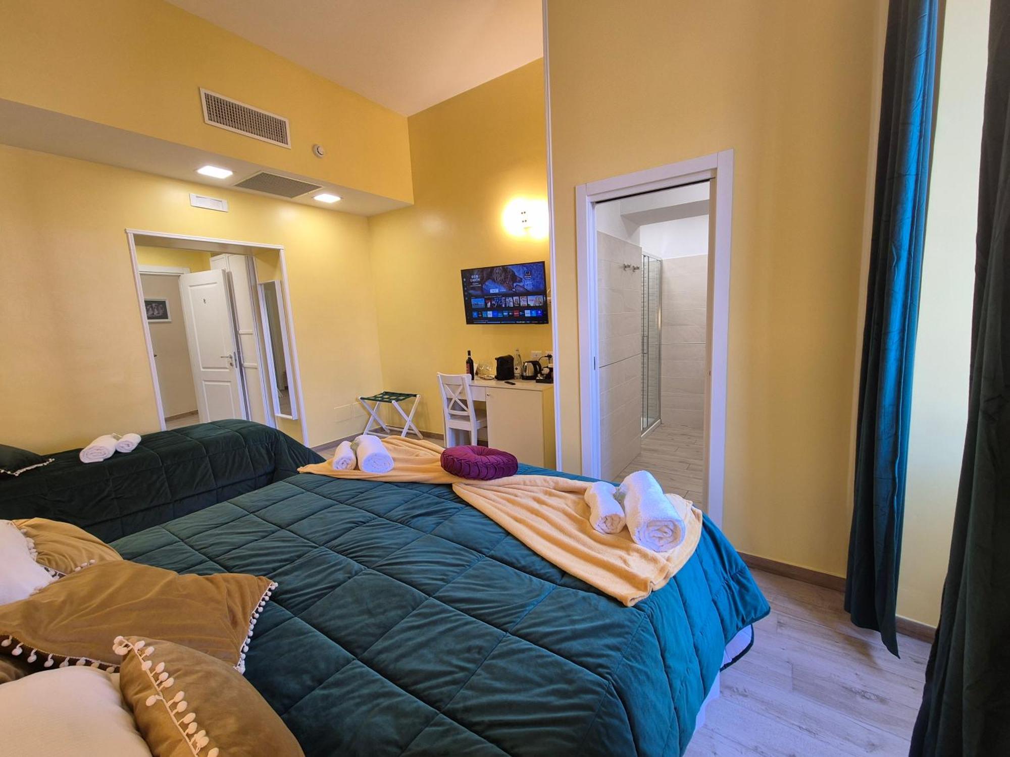 Guest house Residenze Serventi Longhi Rome