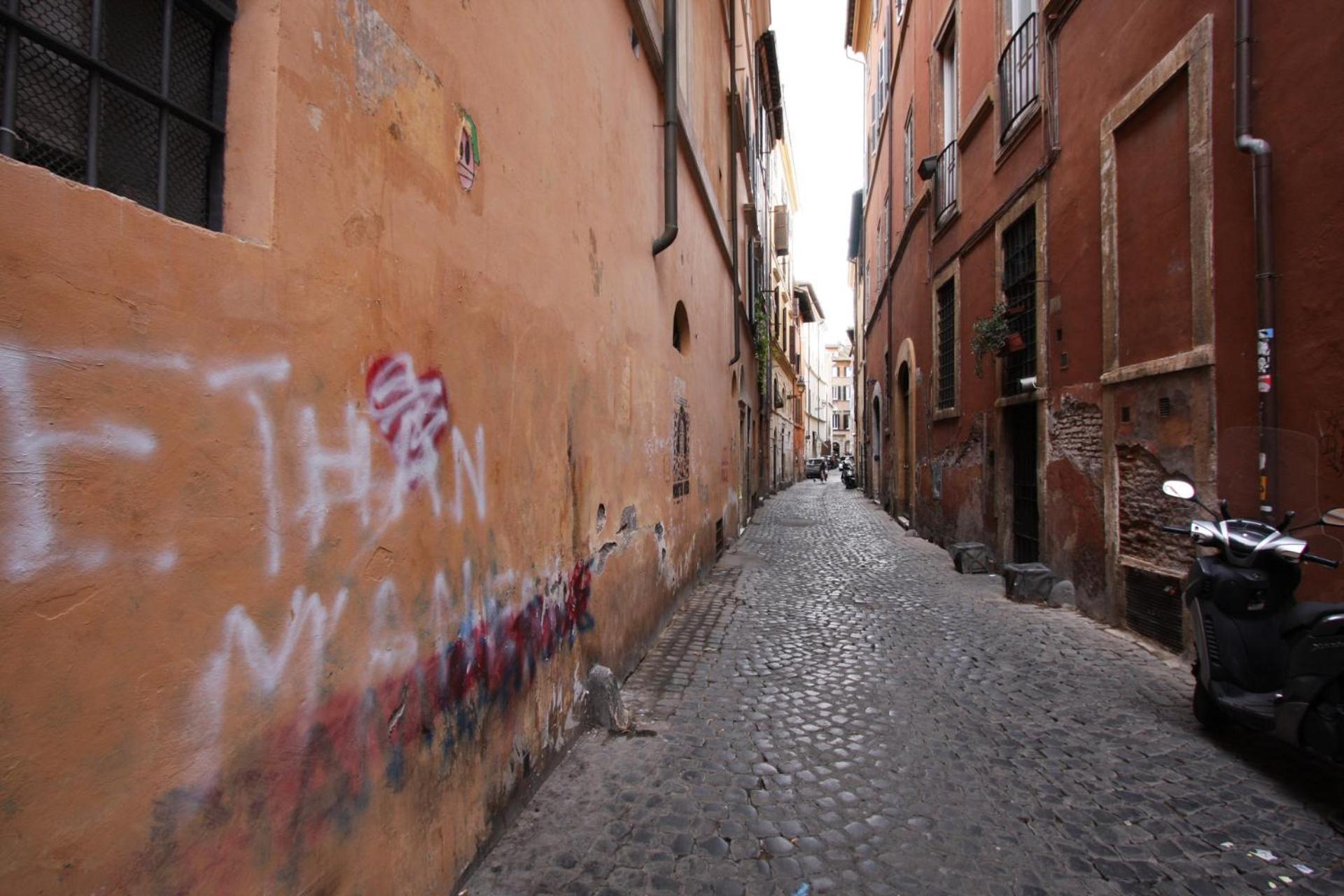 Il Nido Sui Tetti Di Piazza Navona Rome