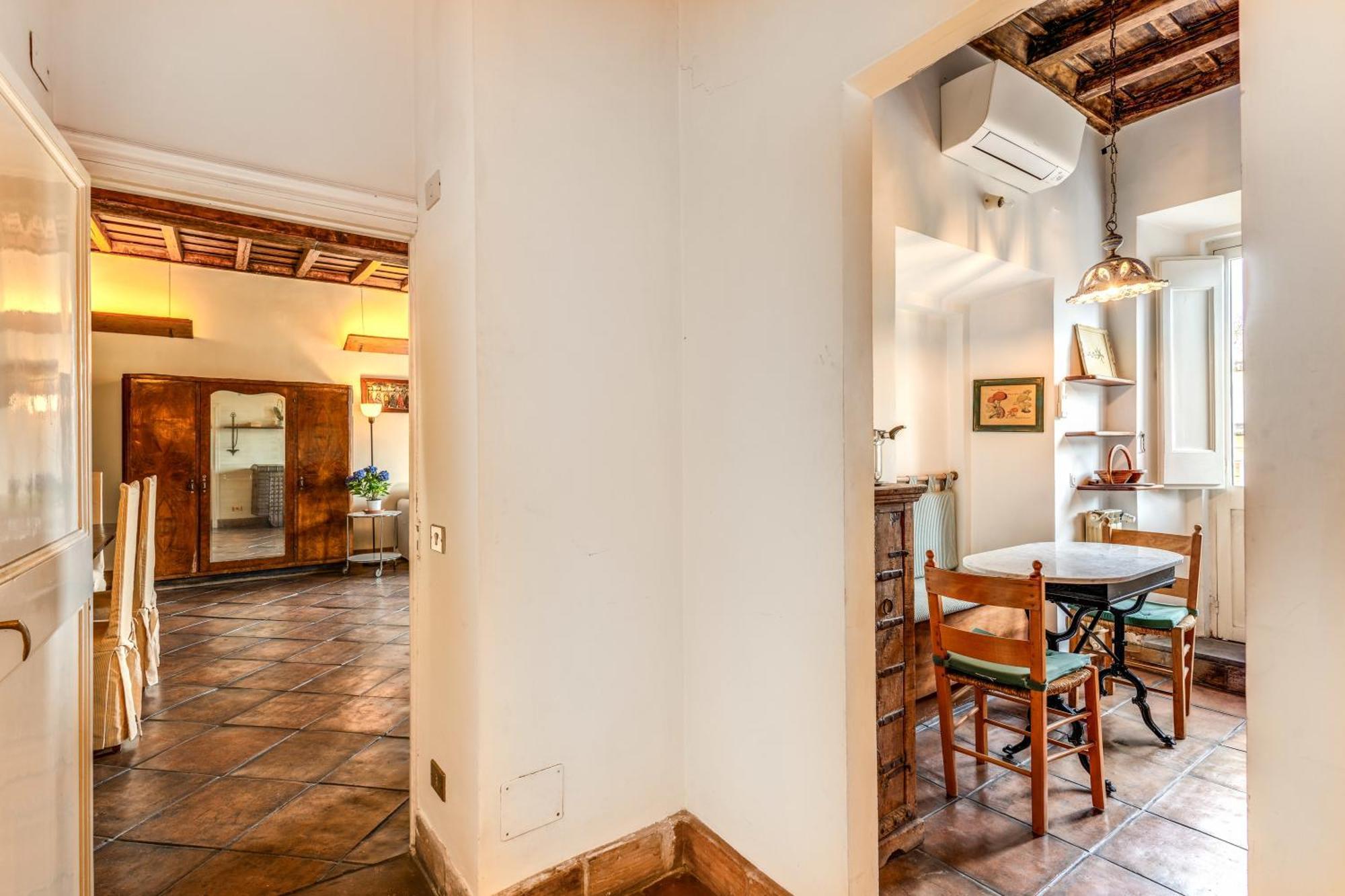 Flat With Lovely Views Near Piazza Navona Appartement