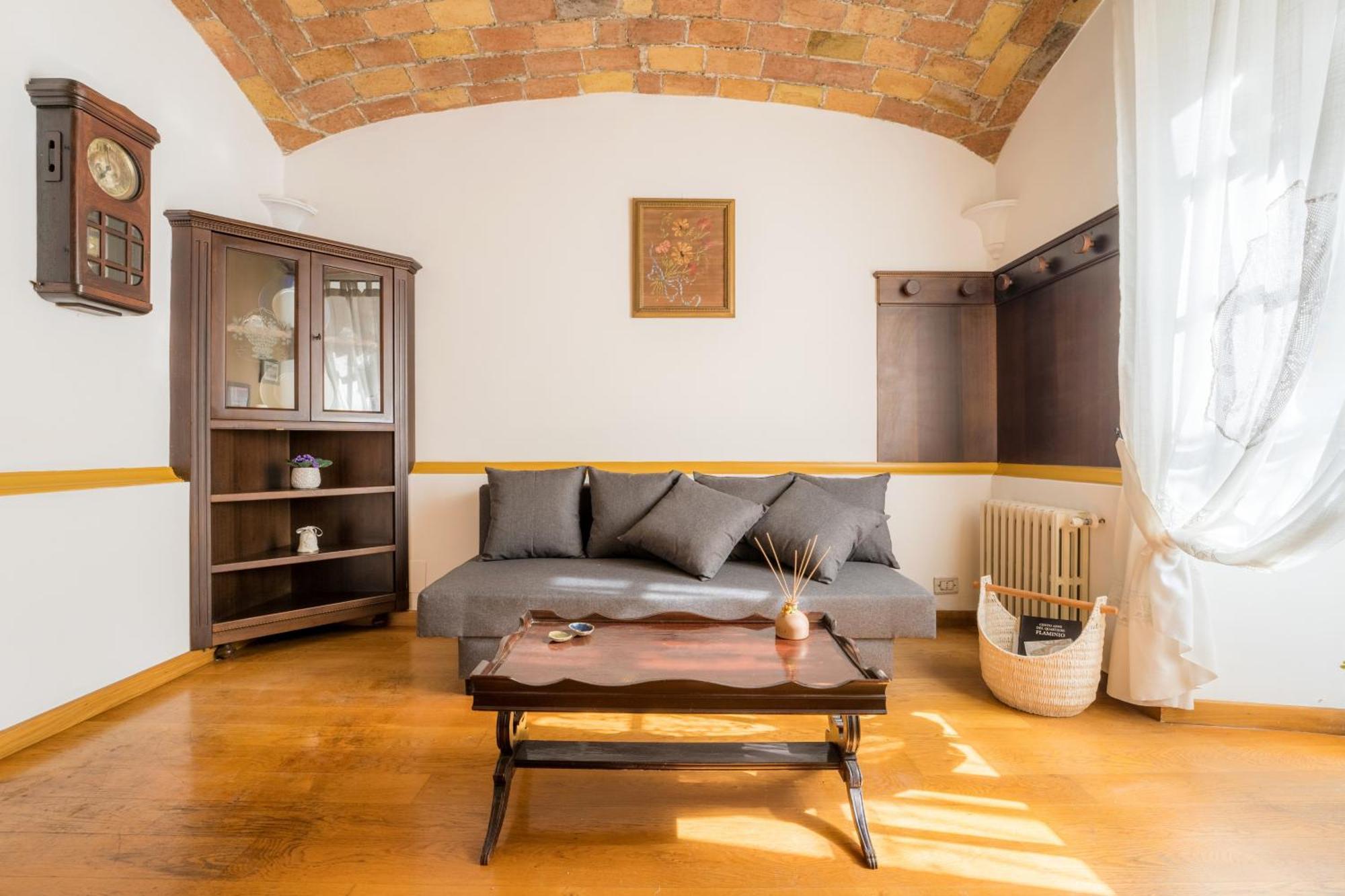 Appartement The British Corner, Cozy Loft With Garden 10 Min From Center *