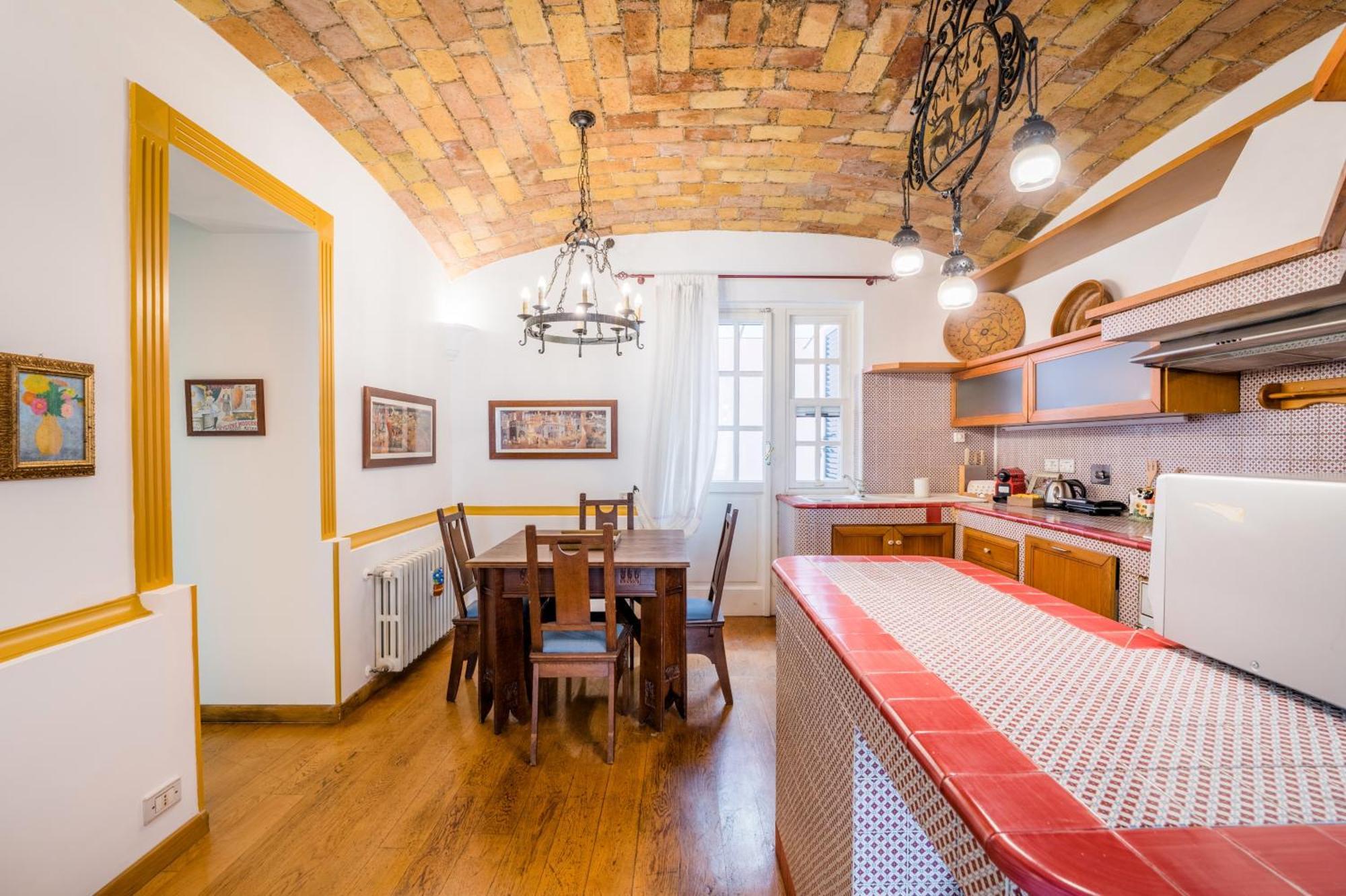 Appartement The British Corner, Cozy Loft With Garden 10 Min From Center