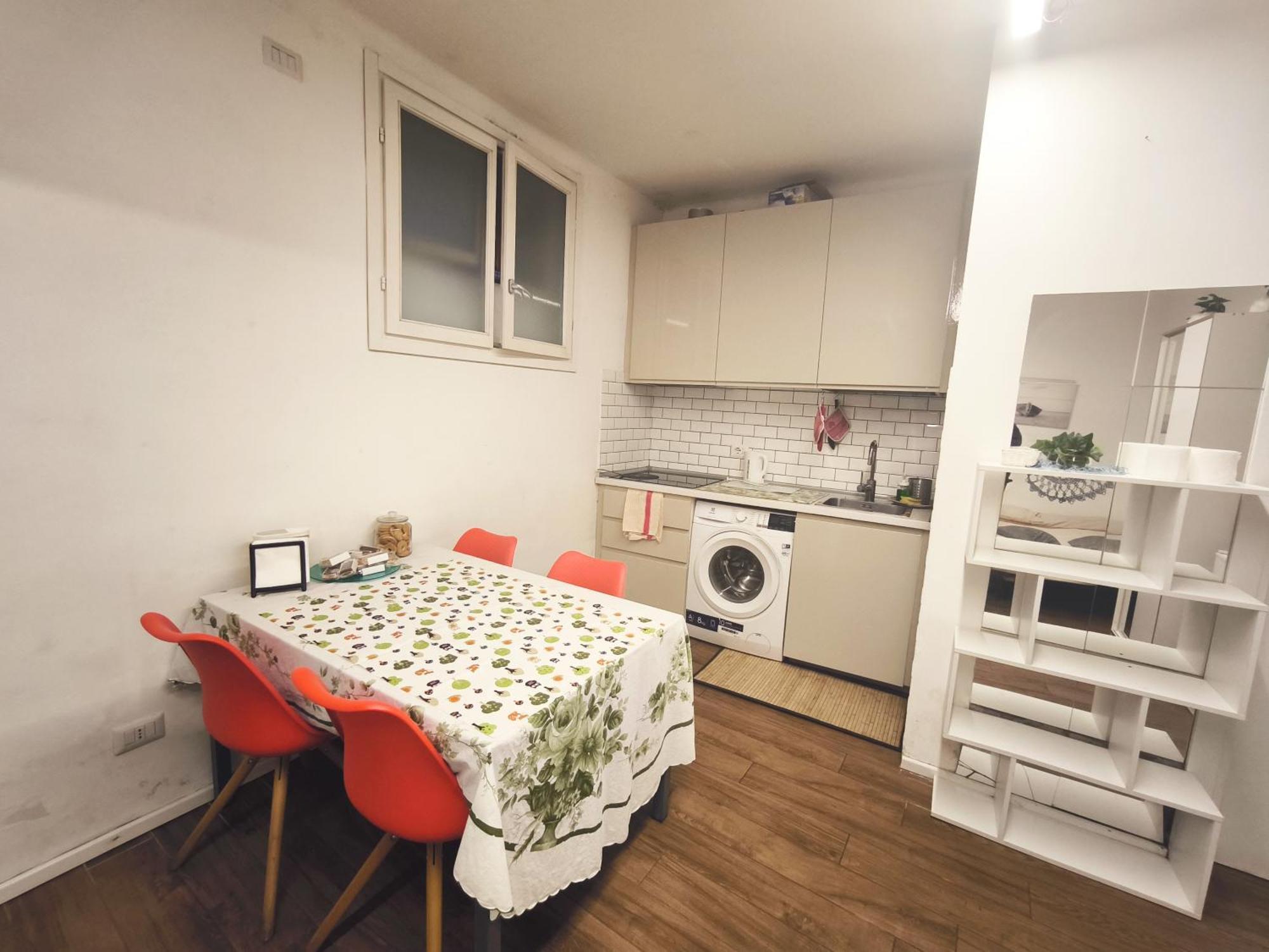 Free Breakfast- Cozy In The Heart Of Apartment *