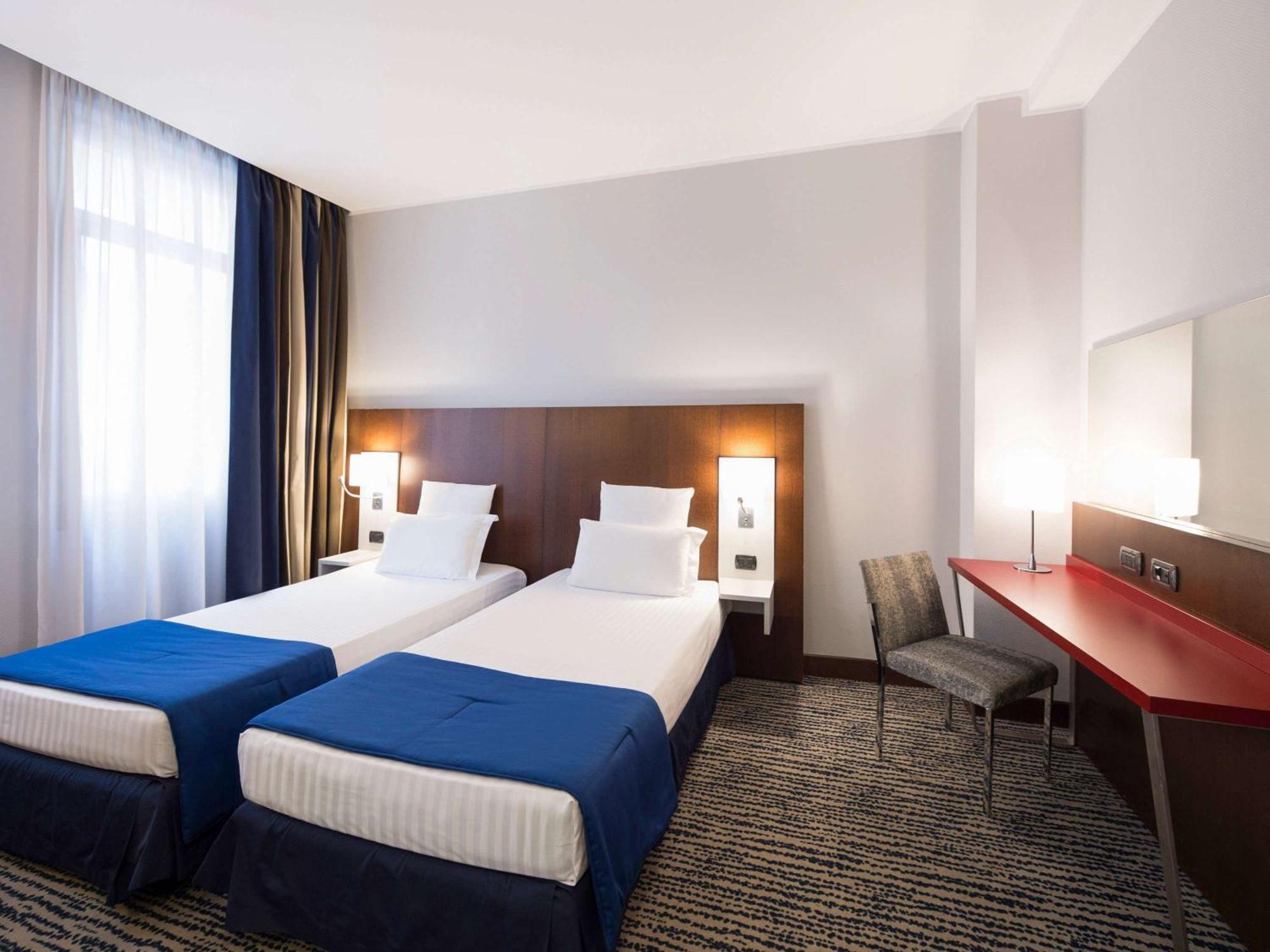 Hotel Mercure Piazza Bologna 3*