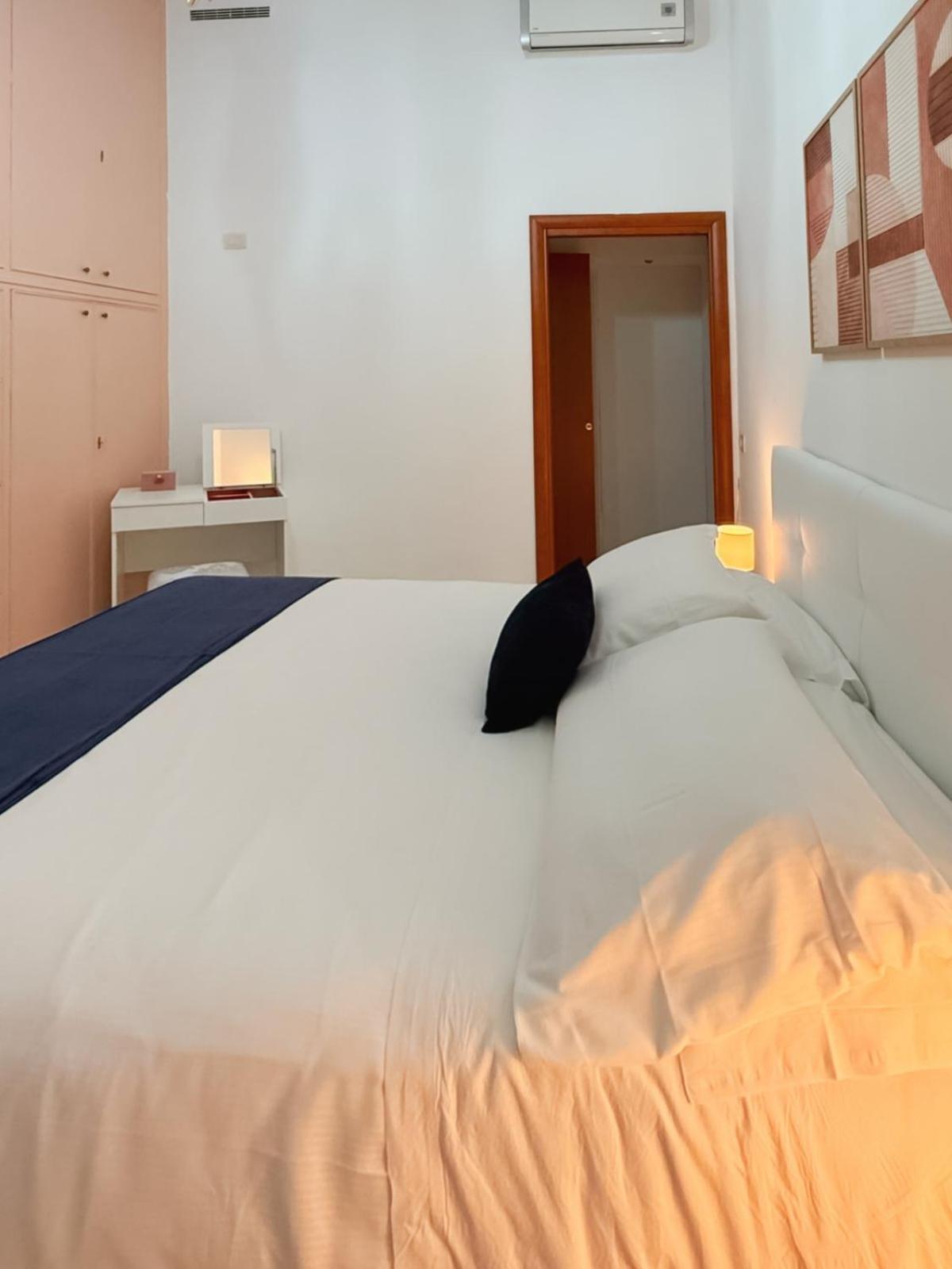 Domus Chiara Al Colosseo Appartement