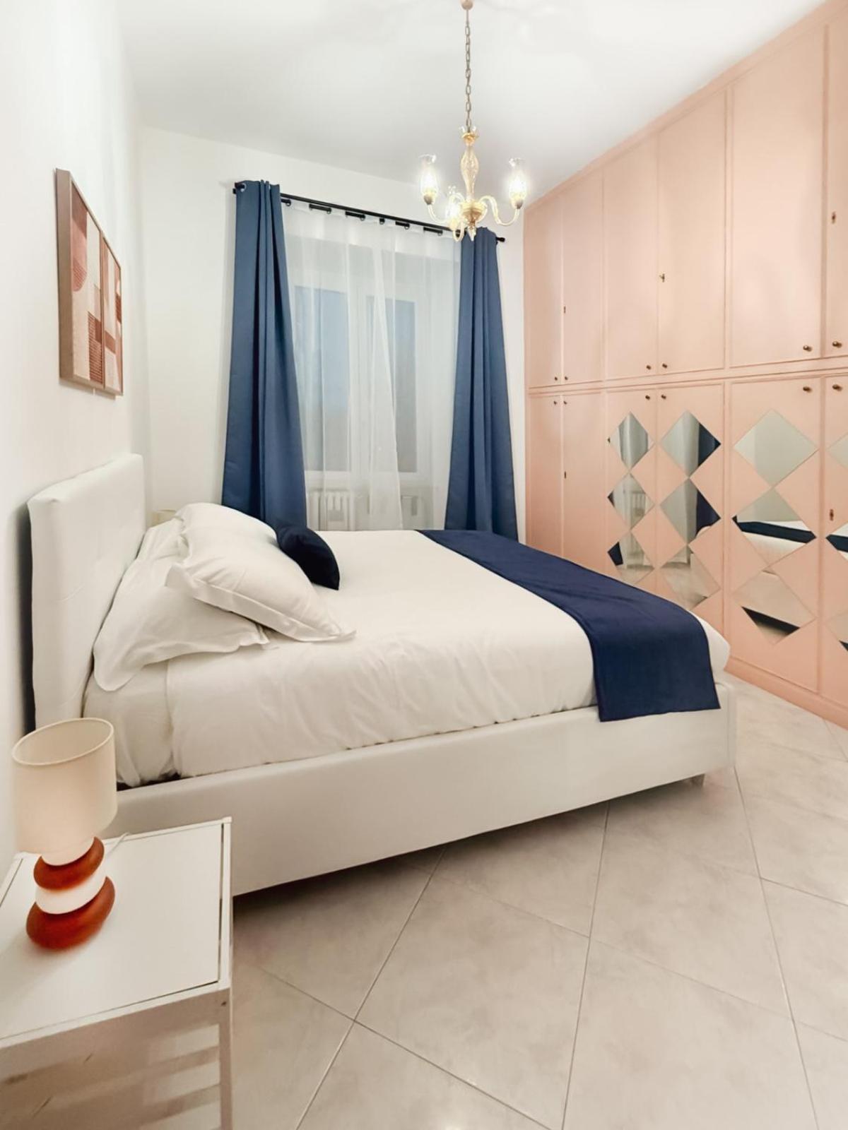 Domus Chiara Al Colosseo Appartement *