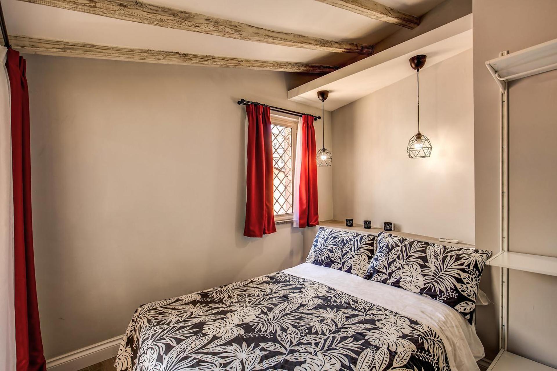 Attic With Terrace By Trevi Fountain Appartement