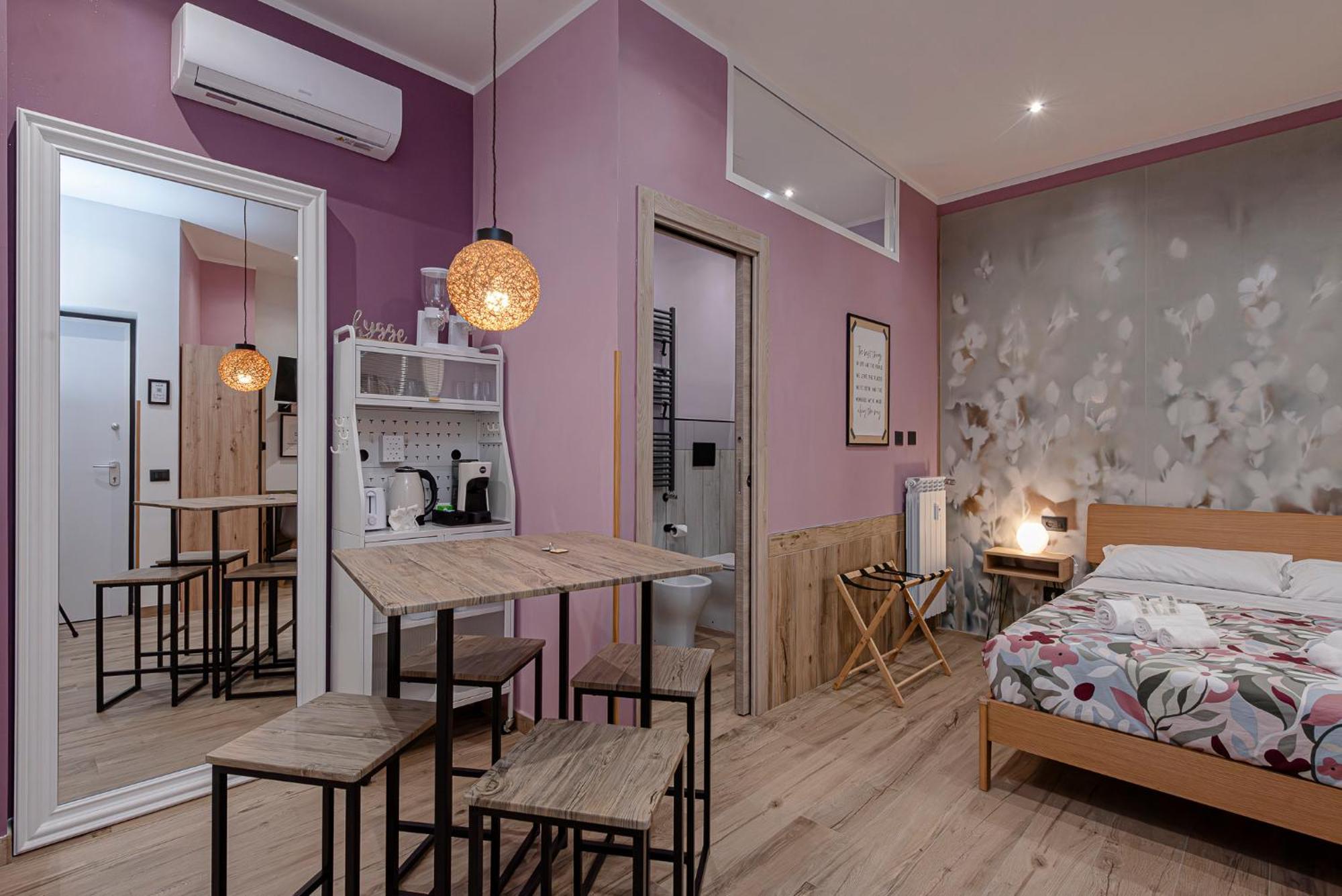 Couette-café Alis Laura - 150m From Piazza Bologna Metro And 10 Minutes From The Colosseum Rome