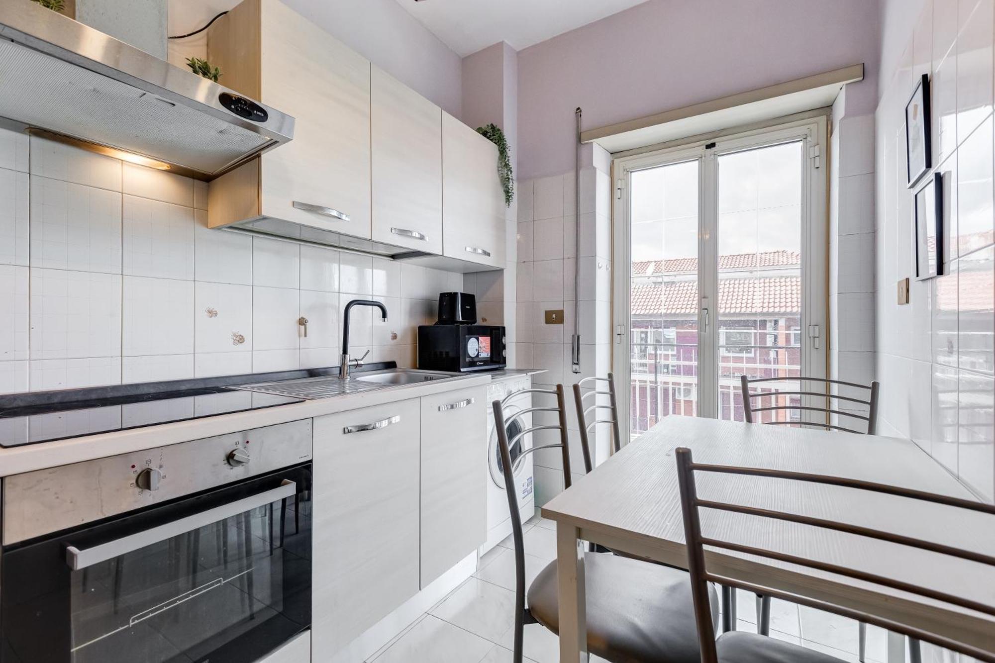 Apartment Near Metro A - Modern Boho Style Apartment *