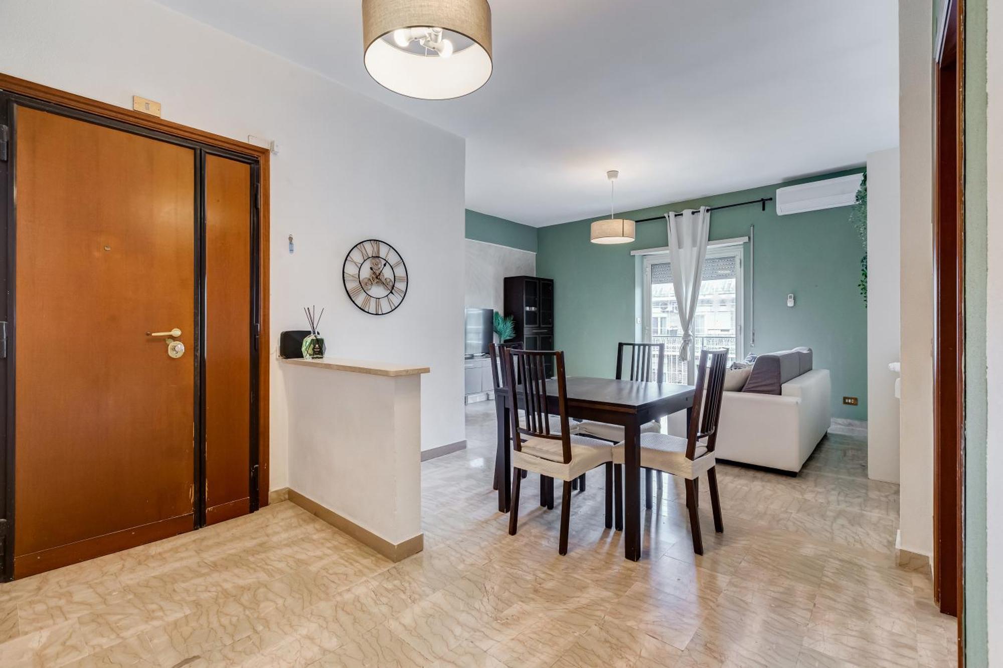 Apartment Near Metro A - Modern Boho Style Apartment
