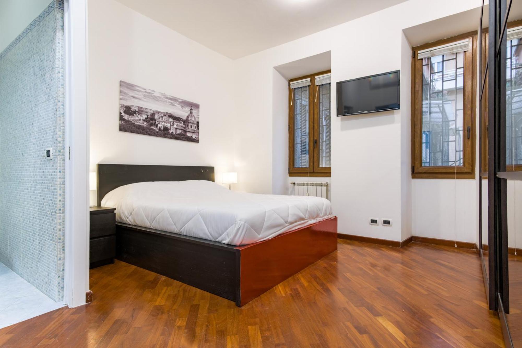 Elegantis San Giovanni - Easily Get To The Historic Center, Metro, Tram And Bus Are Nearby Appartement
