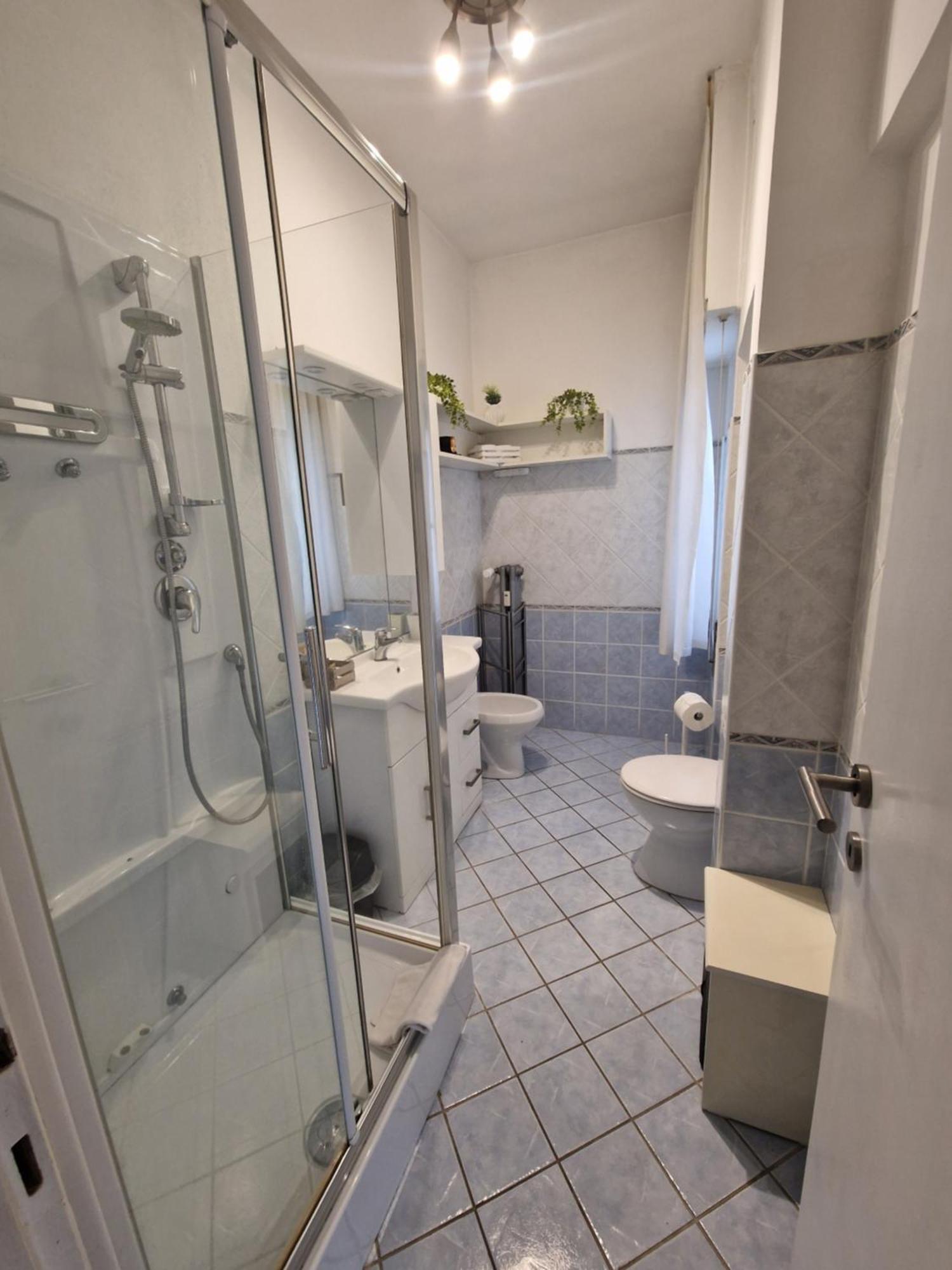 Apartment Da Nonna Santa & Private Parking Rome
