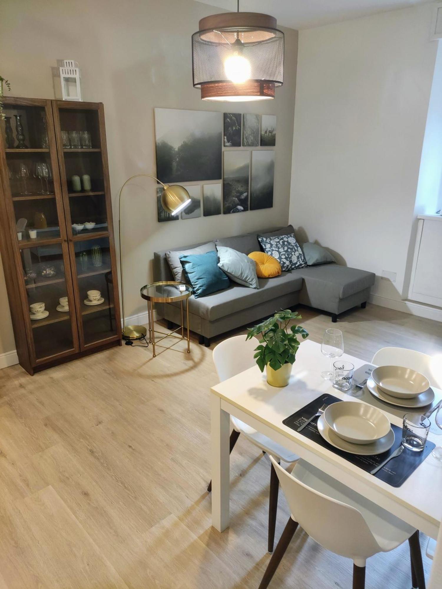 Metro Mirti Holiday home