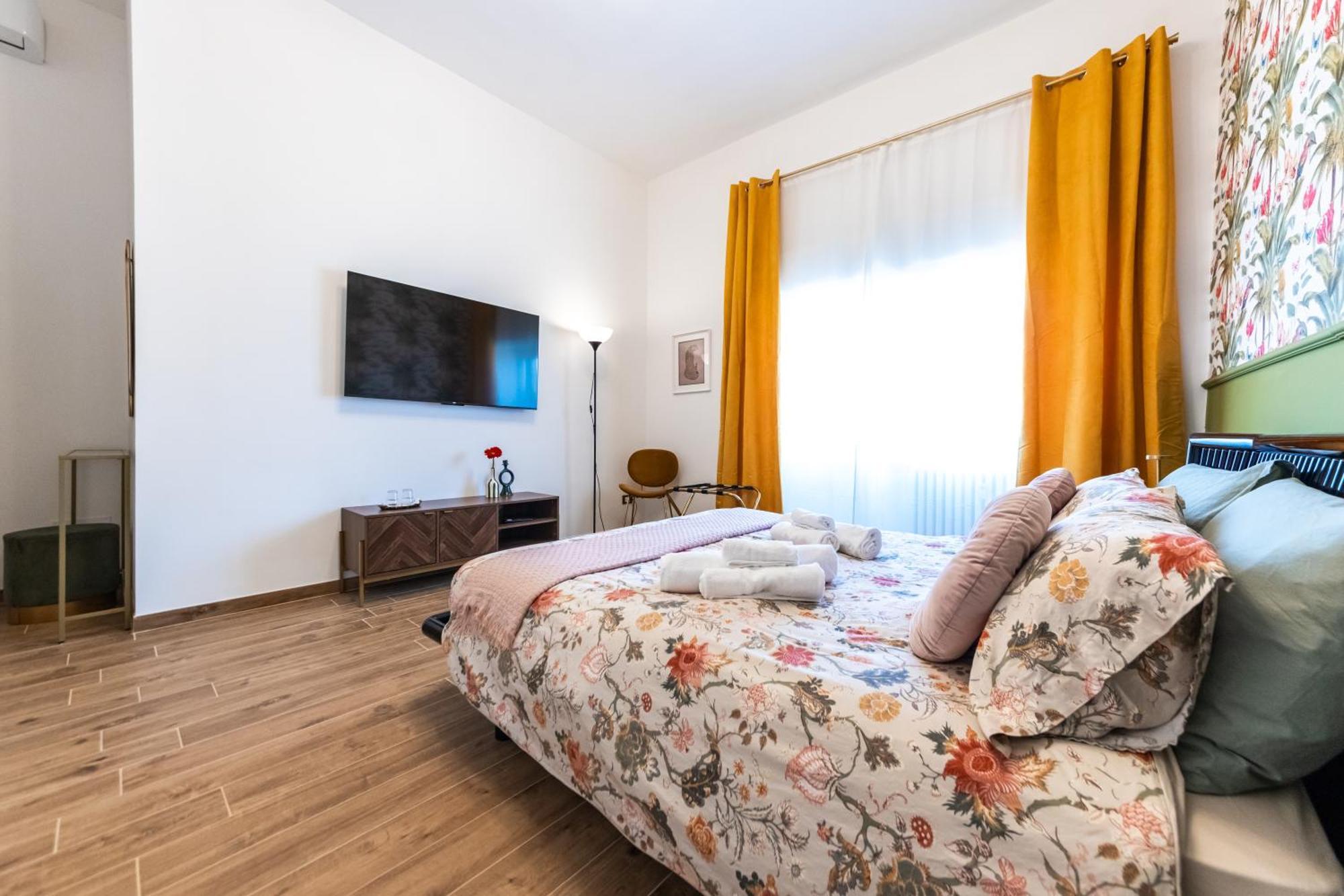 Casa Fen Palazzo Storico - Re Di Metro A - 2camere2bagni Appartement