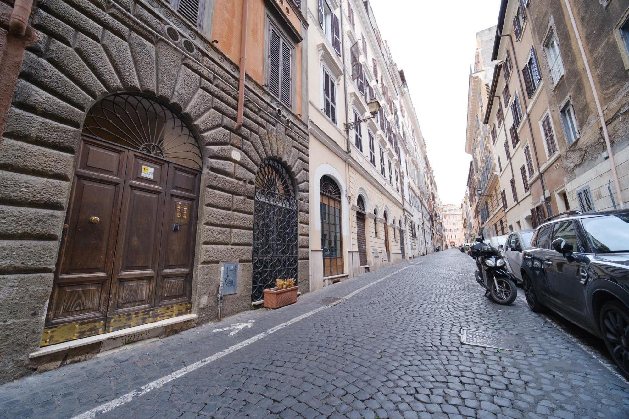 Monti's View By Buddyrent Rome