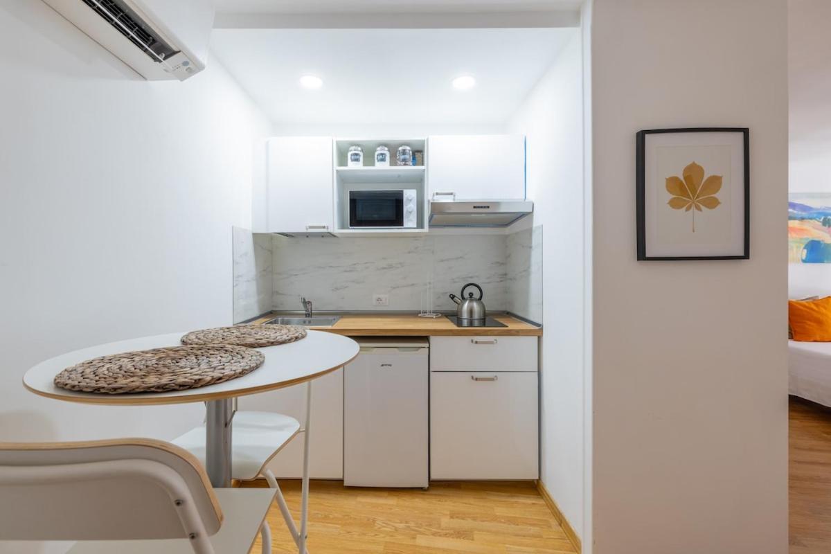 Romantic Refuge In Piazza Navona Appartement *