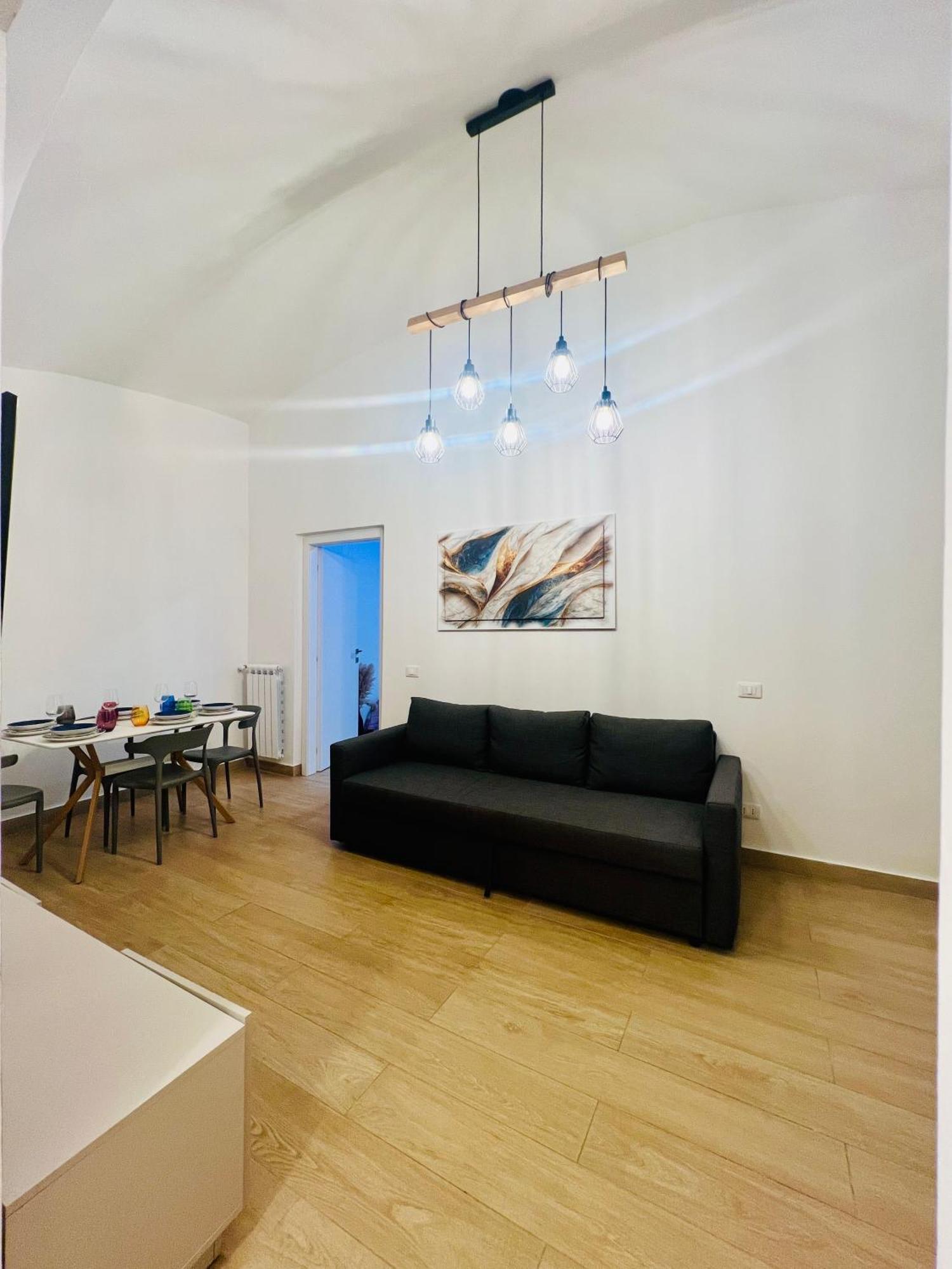 Apartment Luminosa House Station Rome