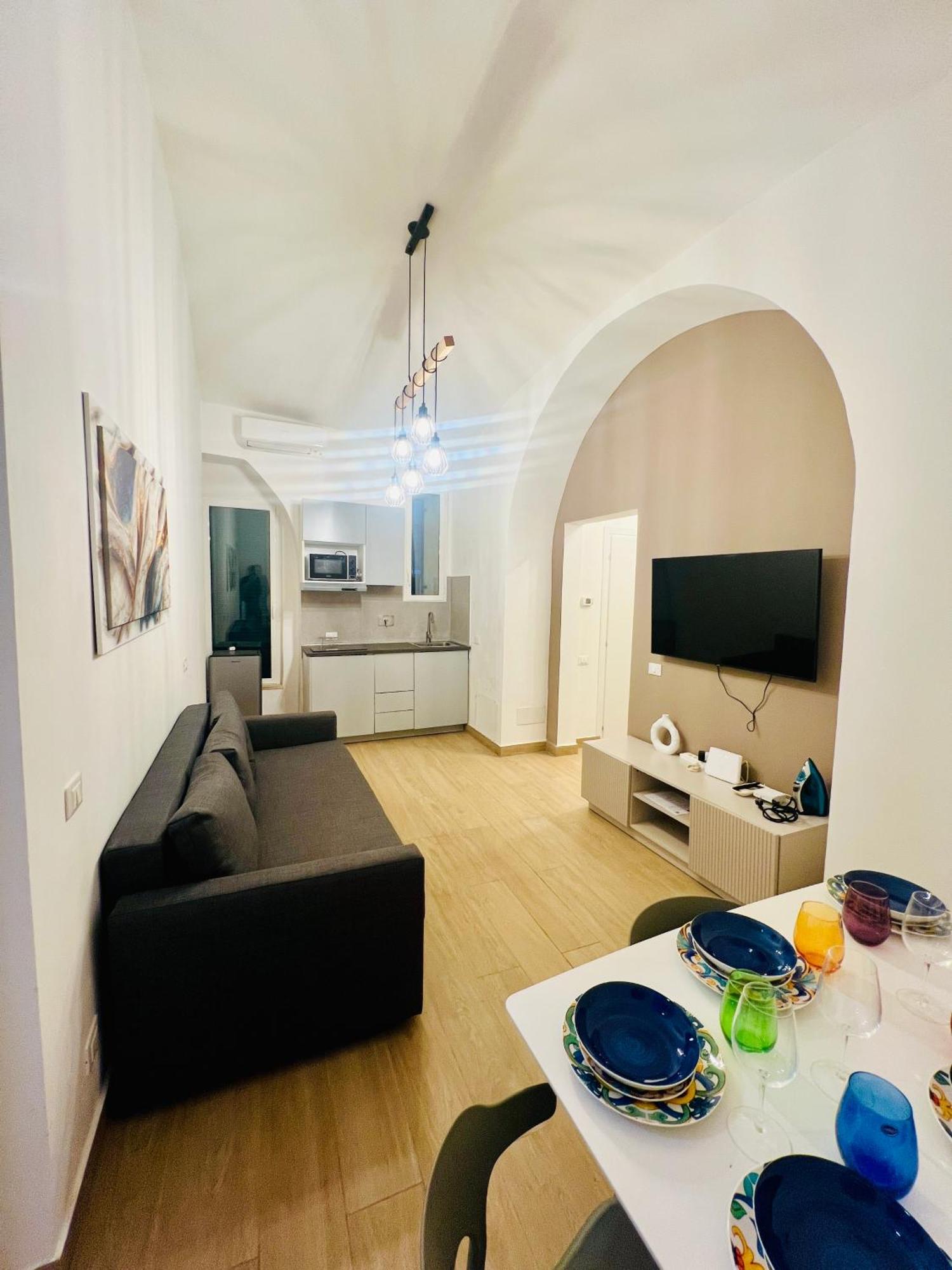Apartment Luminosa House Station Rome