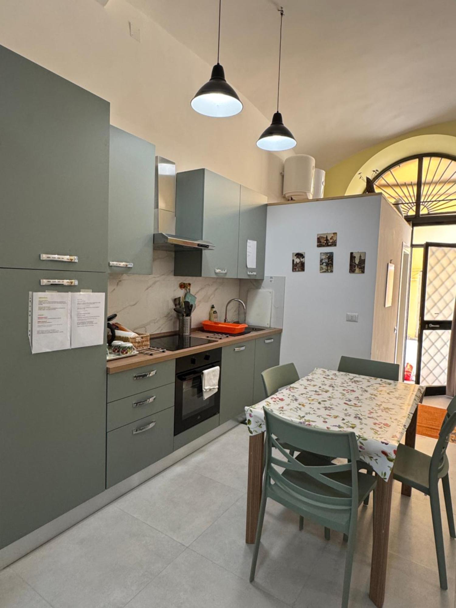 Indipendente Apartment *