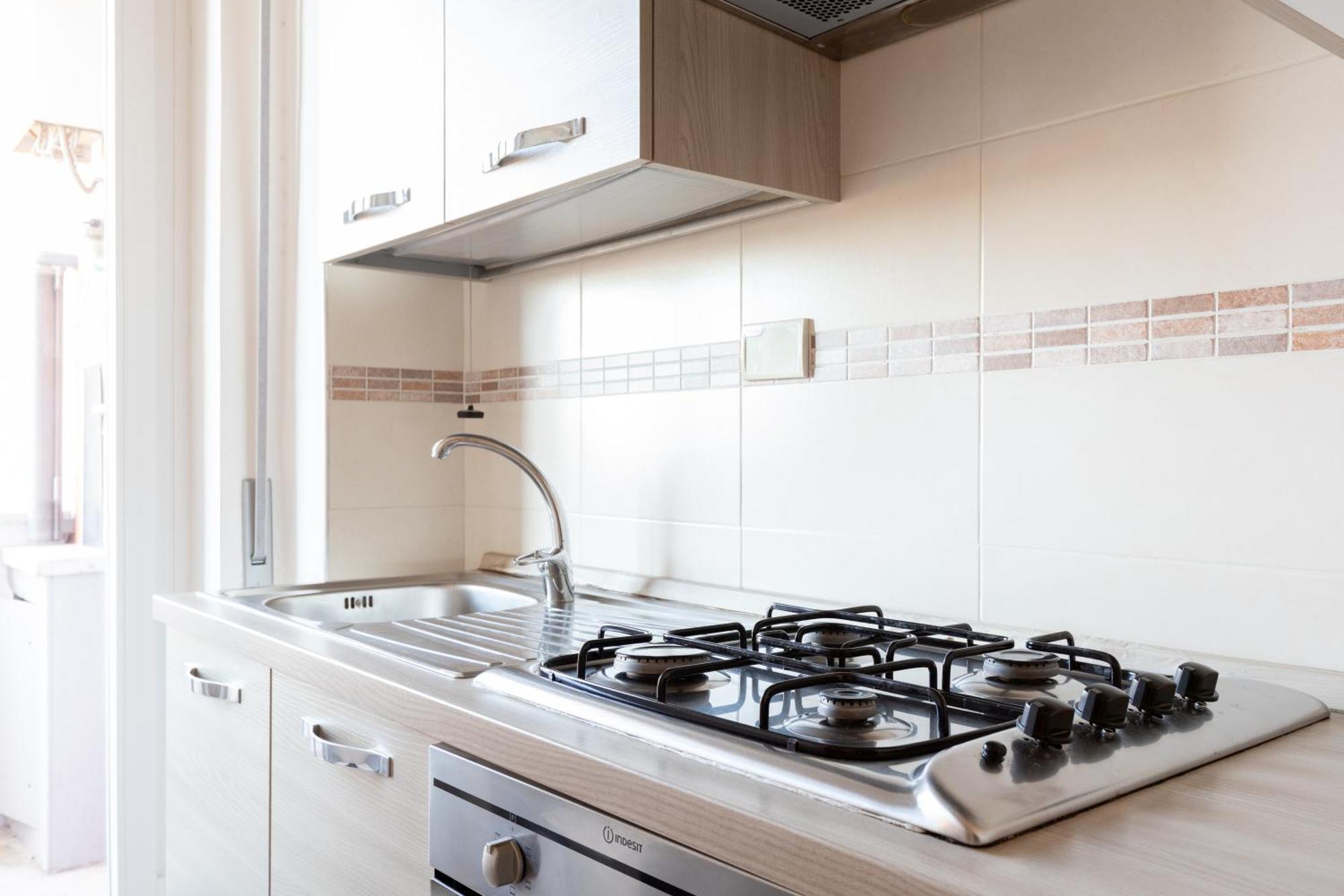 Agostini 9- Bright Flat Apartment *