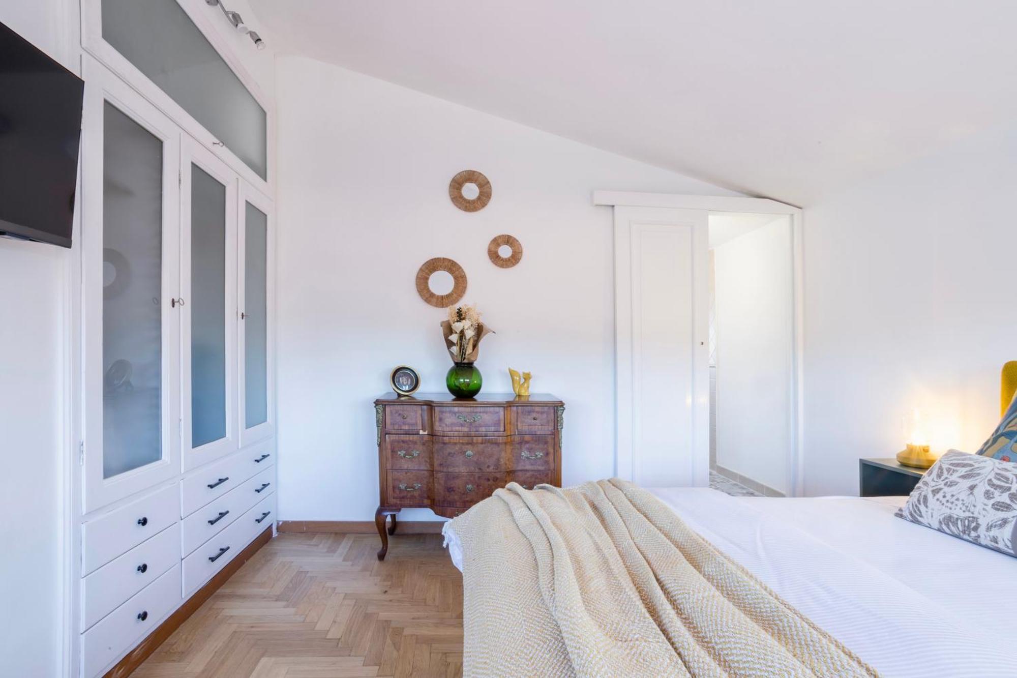 Isotta - Chic Flat With A Natural View Of Rome